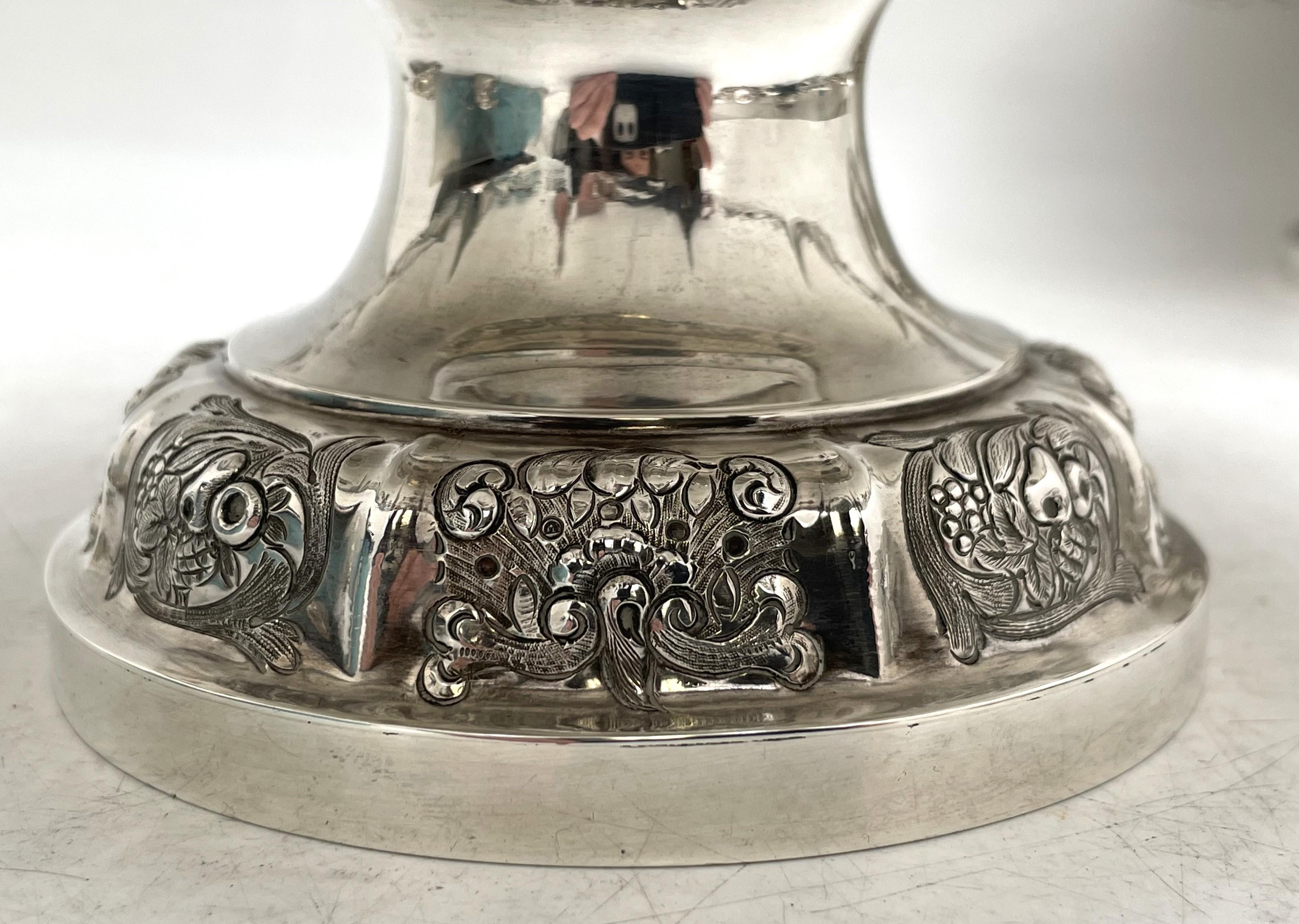 Early 19th Century Pair of Garrard English Crown Jeweler Sterling Silver 1825 Footed Bowls/ Dishes For Sale