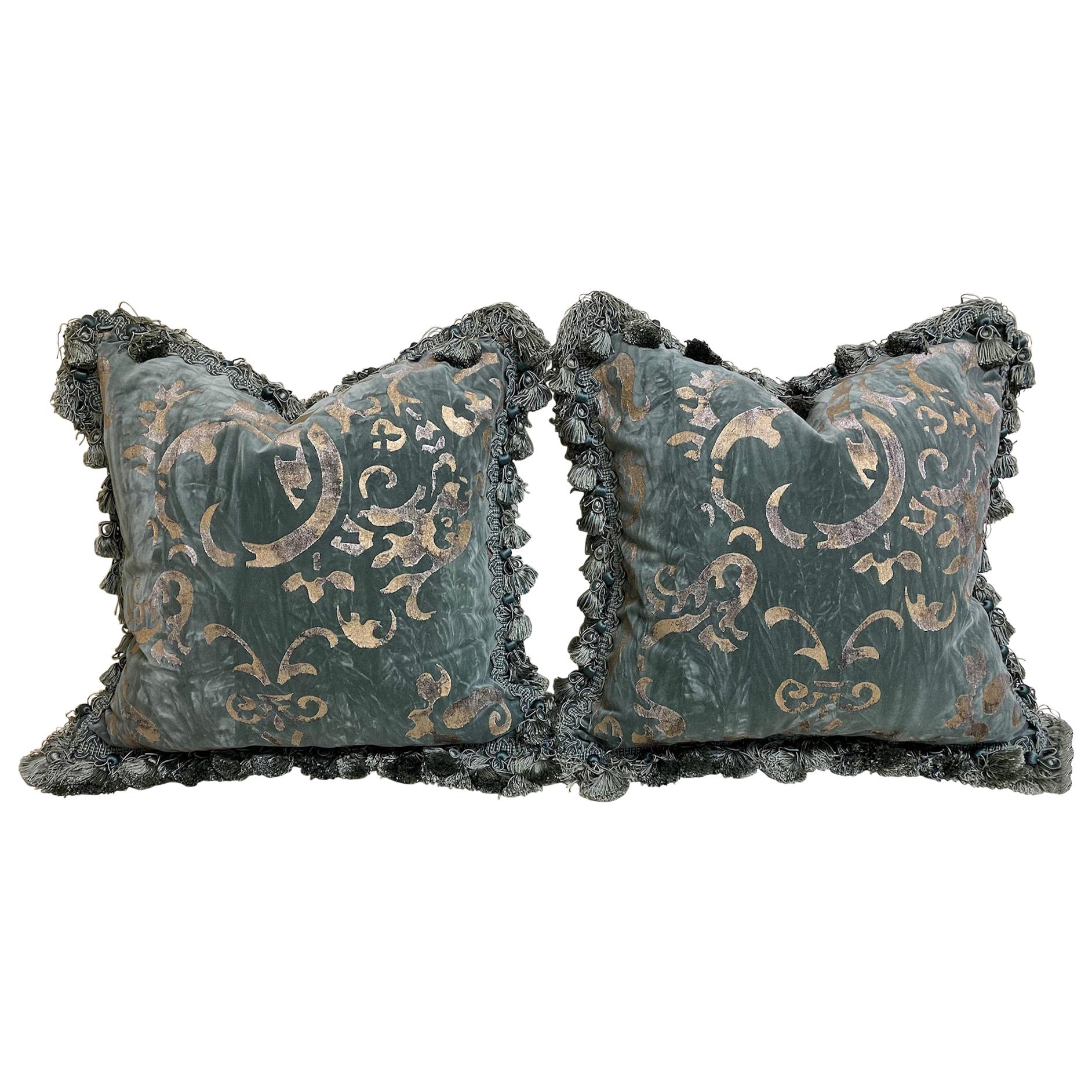 Pair of Gaufrage Velvet Cushions For Sale