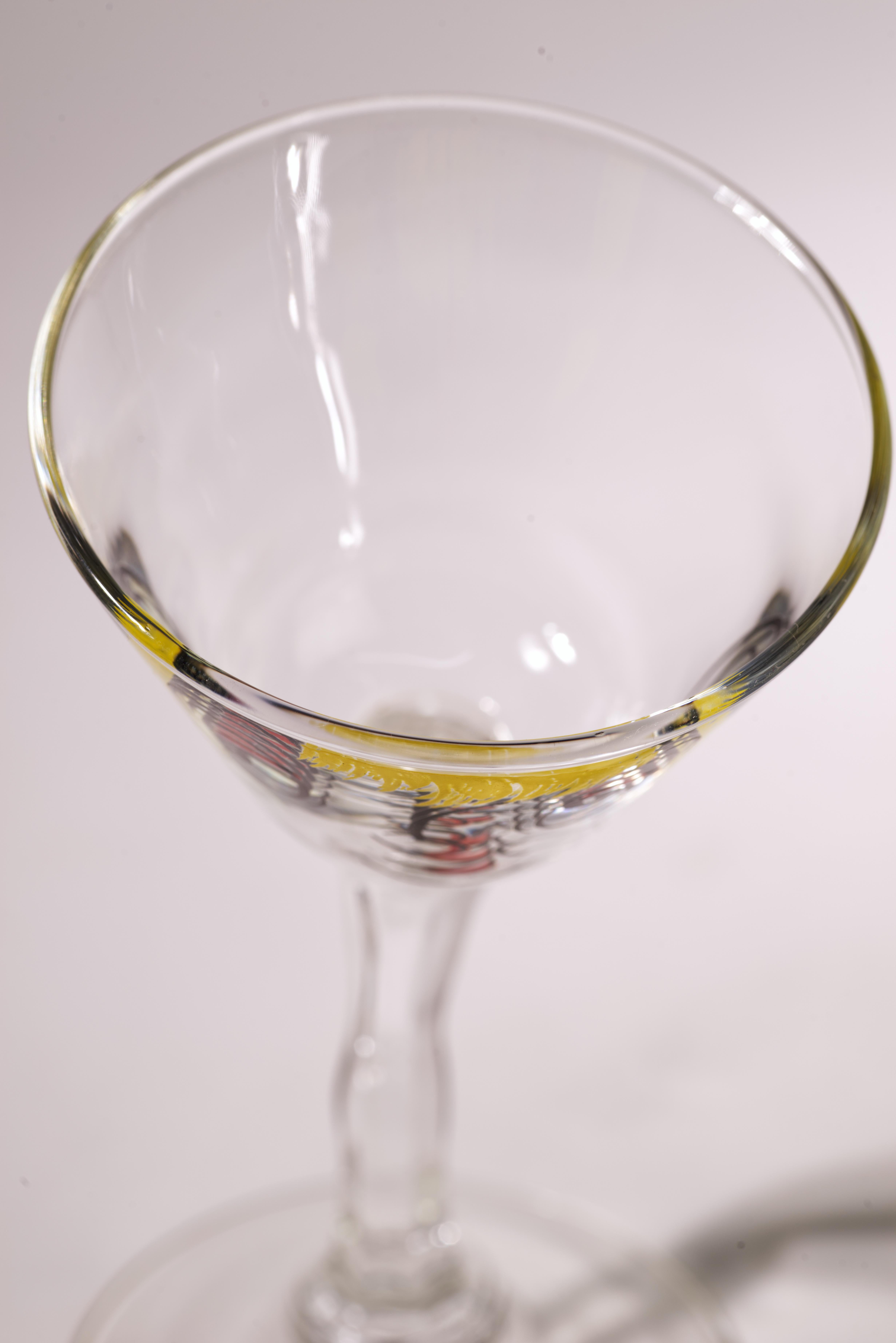 Pareja de copas de cóctel o martini de tallo curvado Beau Brummel de Gay Fad Studio Años 50 en venta 2