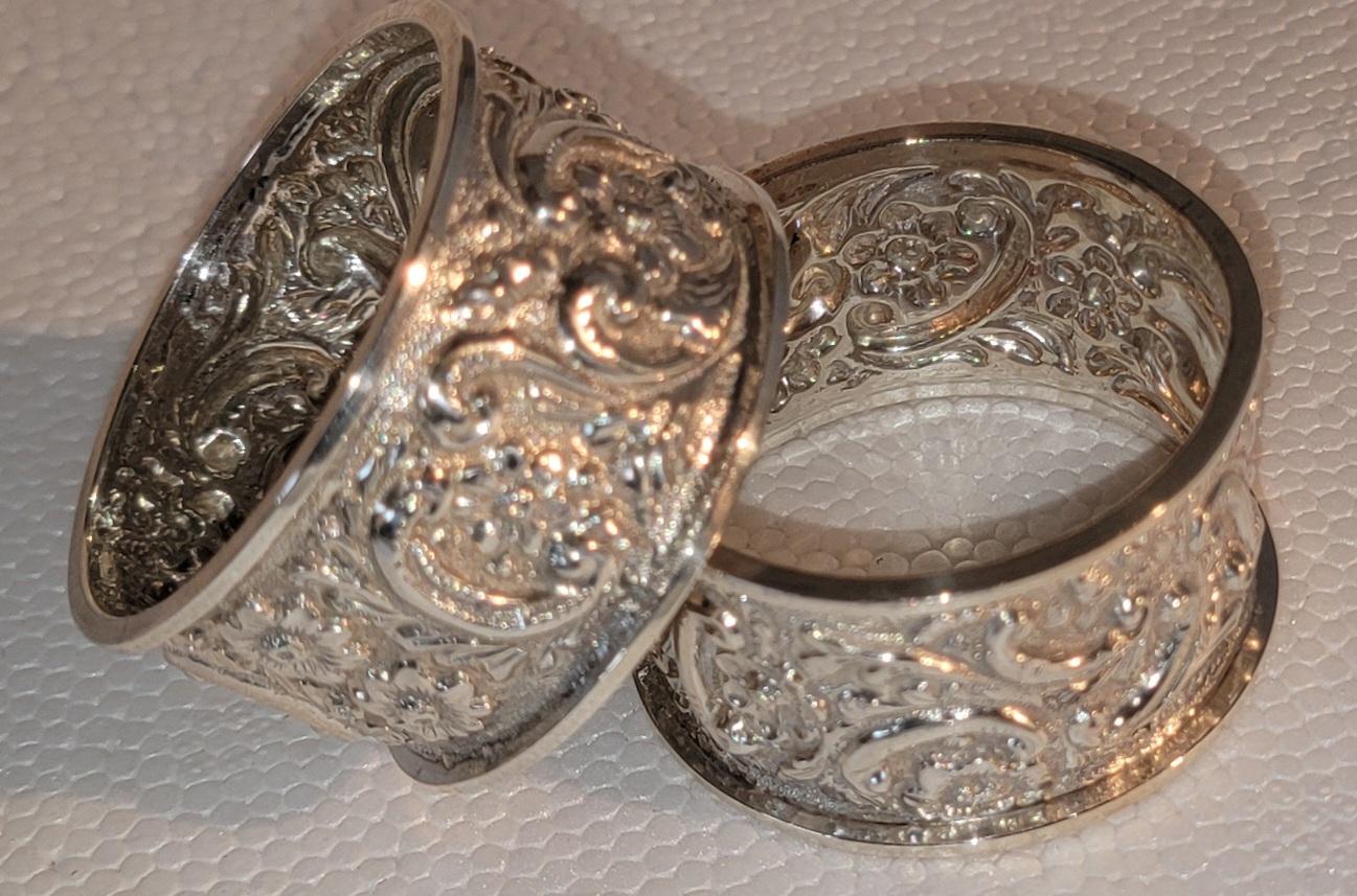 Pair Of Gaydon & Sons Sterling Silver Napkin Holders (Volkskunst) im Angebot