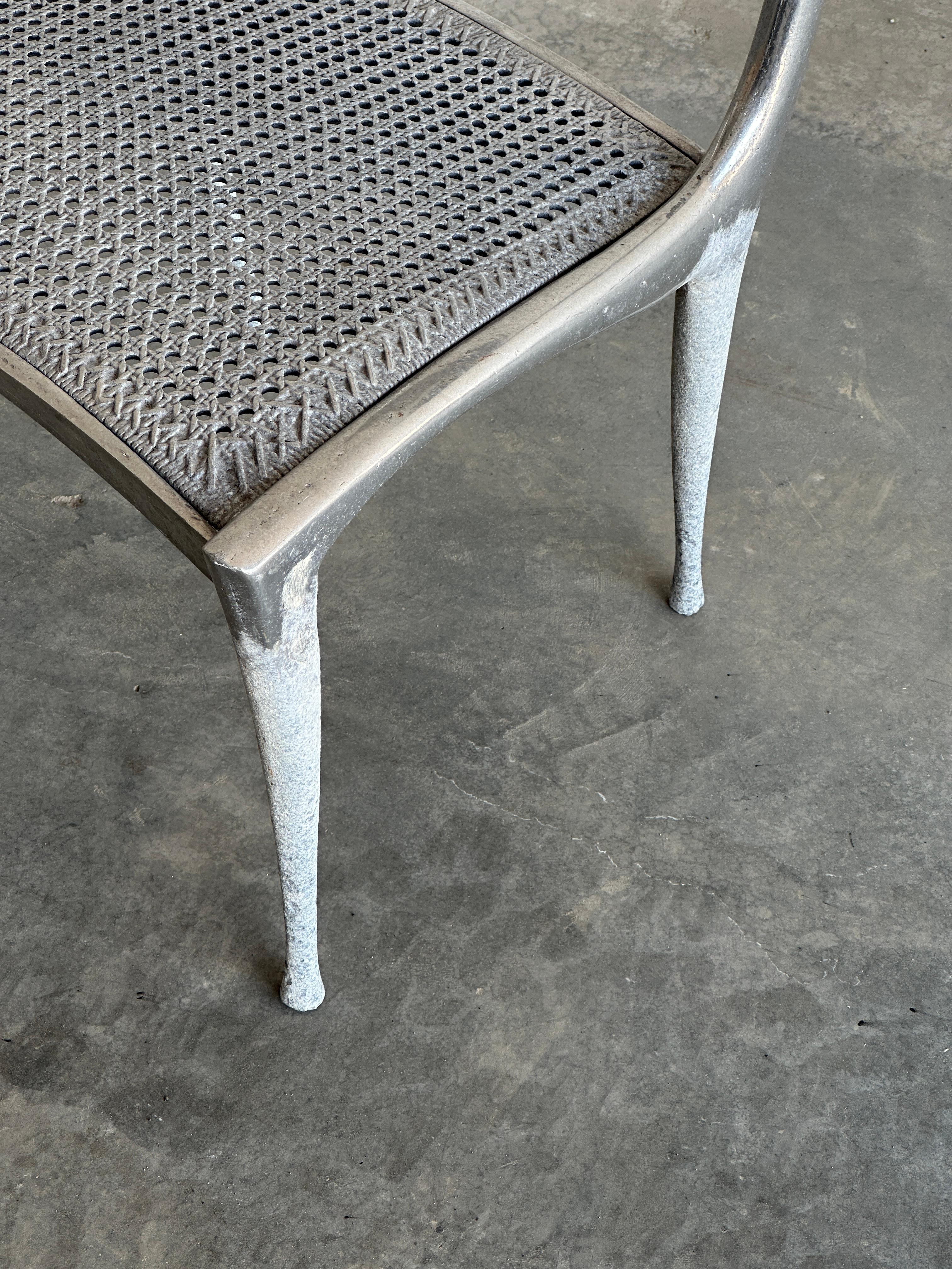 Paar Gazelle 10B-Stühle aus Aluminiumguss von Dan Johnson im Zustand „Relativ gut“ im Angebot in Kleinburg, ON