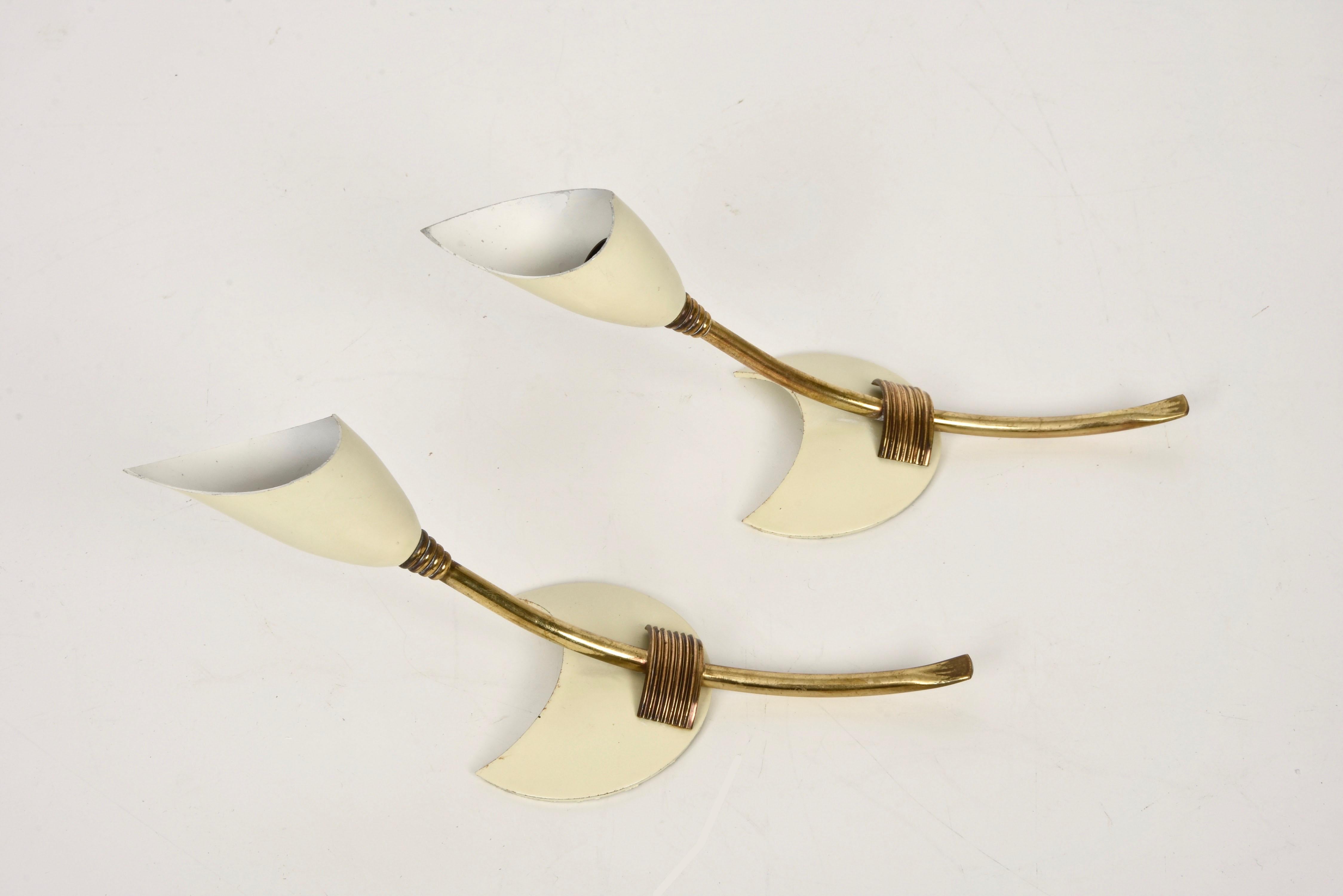 Pair of GCME Midcentury Brass and Enamelled Aluminum Italian Tulip Sconces 1950s For Sale 10
