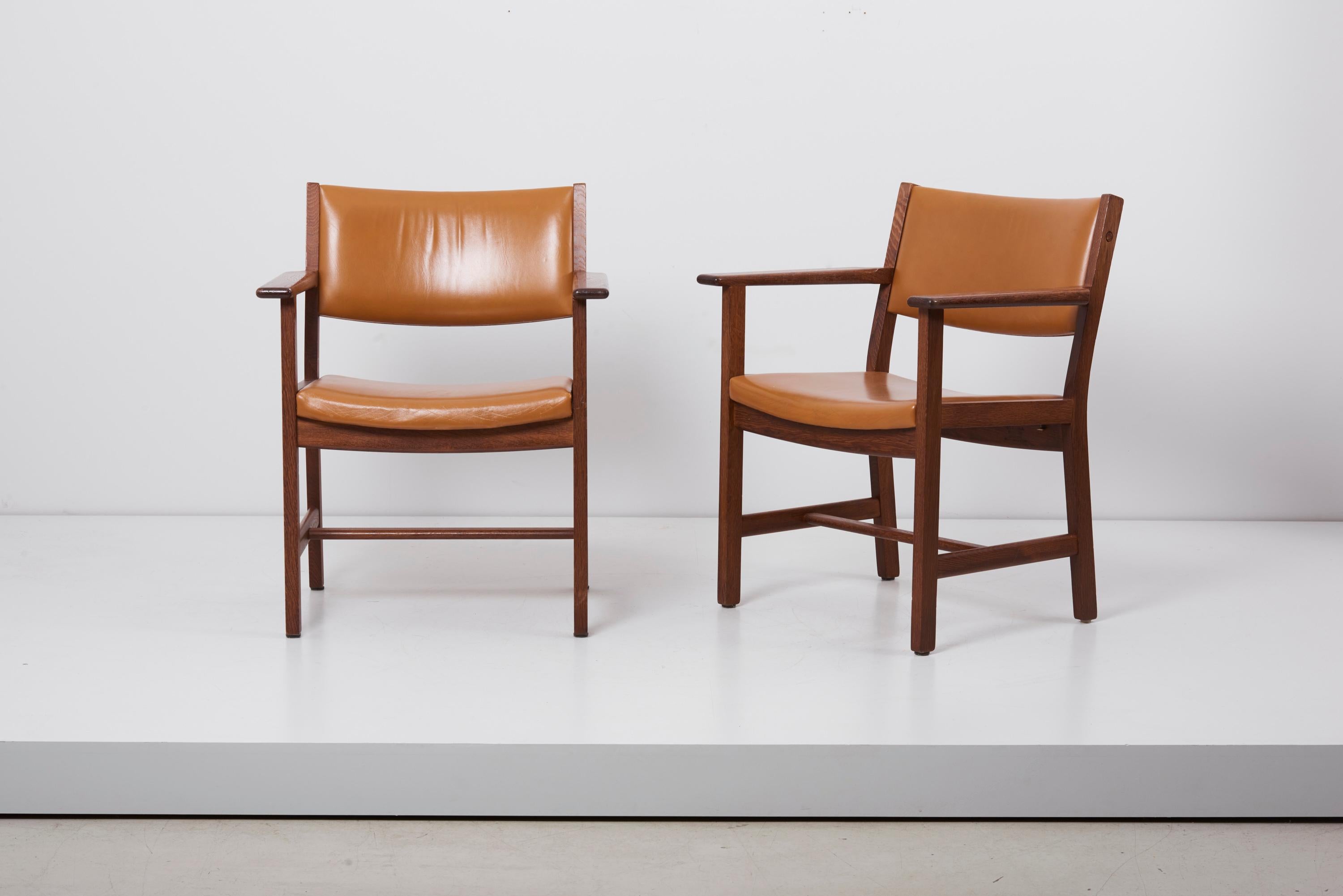 Scandinavian Modern Pair of GE Armchairs in Leather by Hans Wegner for by GETAMA, Denmark, 1960s