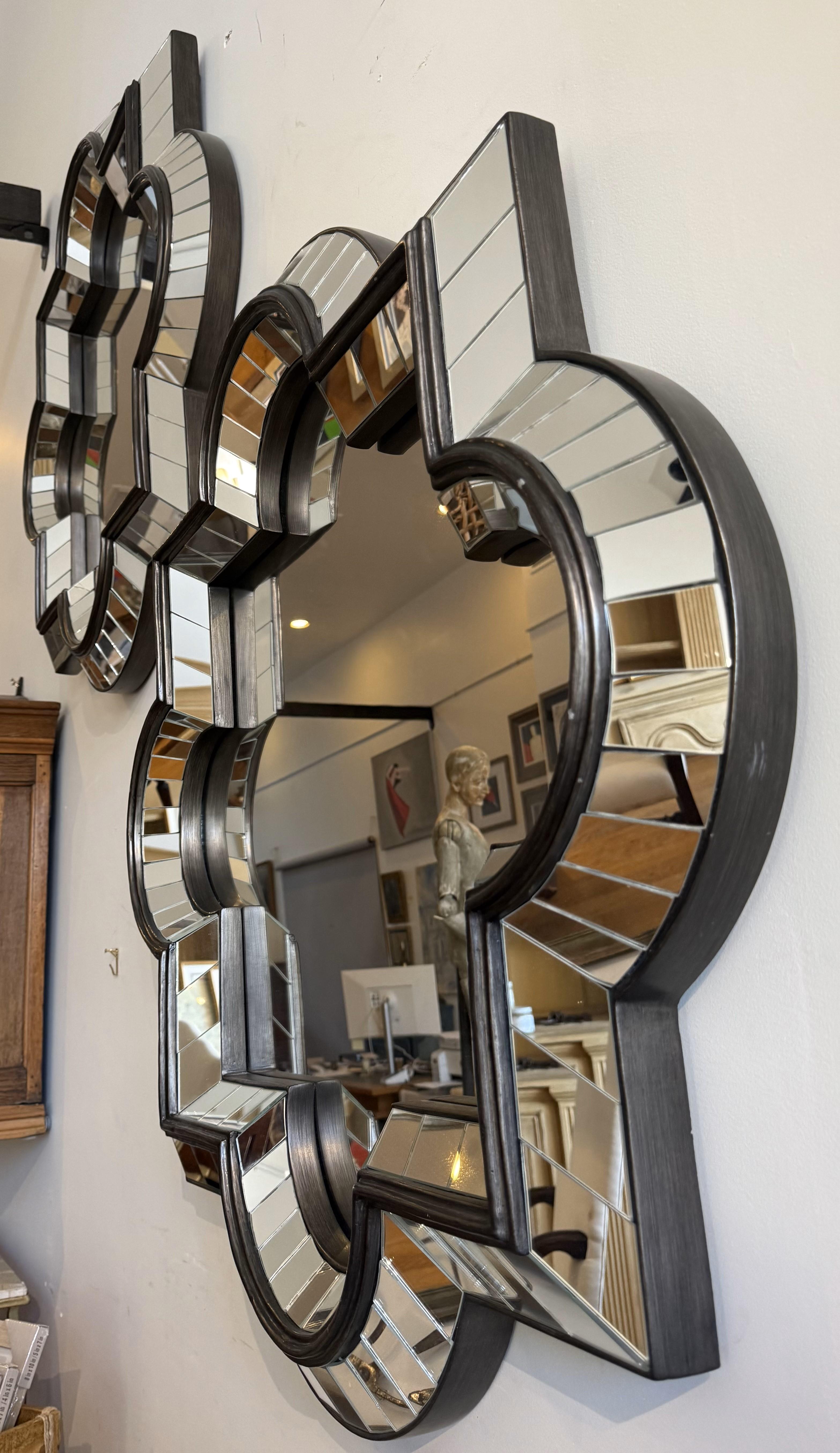 XX secolo Coppia di specchi geometrici in stile Deco Mirror in vendita