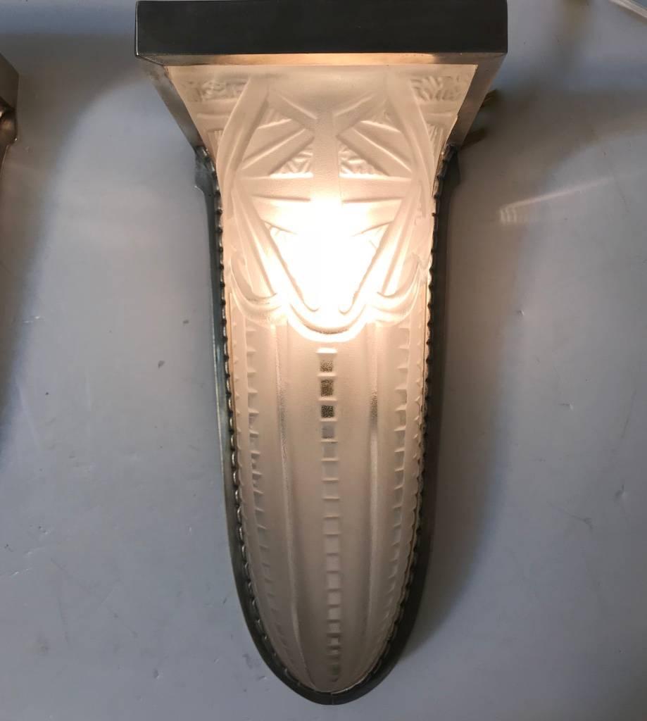Pair of Geometric French Art Deco Wall Sconces For Sale 10