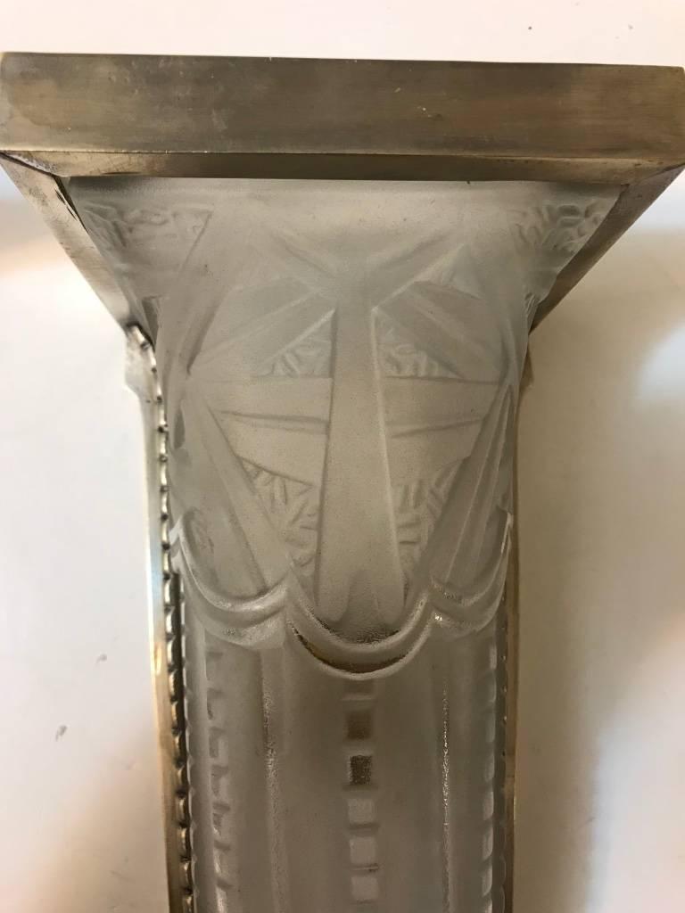 Pair of Geometric French Art Deco Wall Sconces For Sale 1
