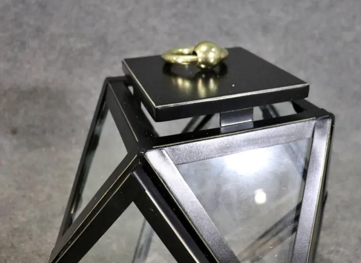 Pair of Geometric Lanterns In Good Condition For Sale In Brooklyn, NY