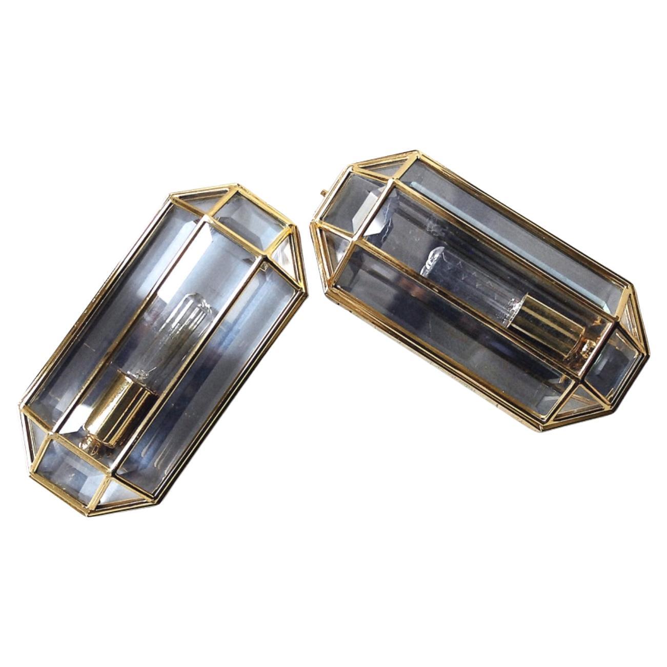 Pair of Geometric Mid-Century Modern Sconces in Brass, 1970s For Sale