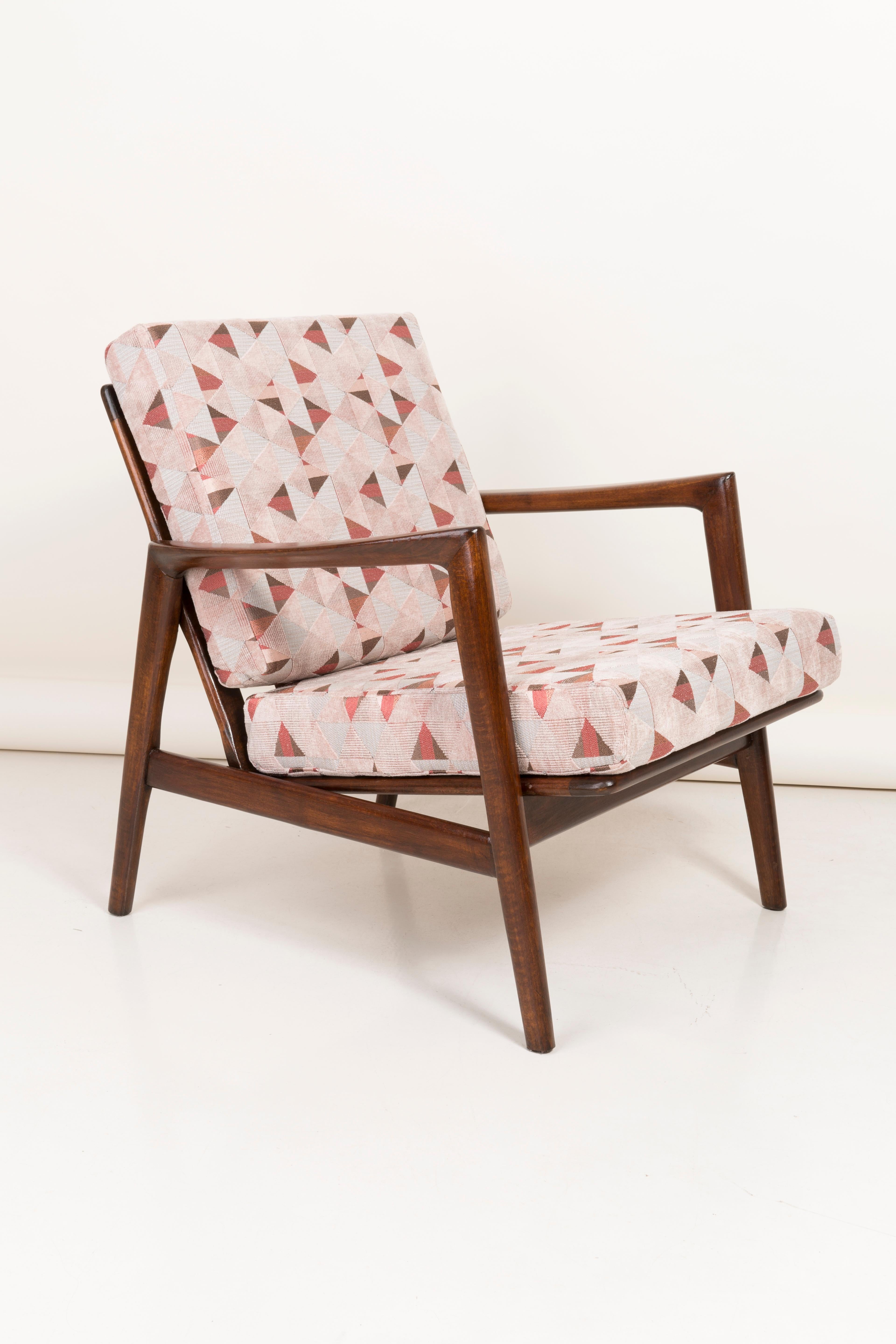 Tessile Coppia di poltrone geometriche in velluto con stampa rosa, anni '60, Polonia in vendita