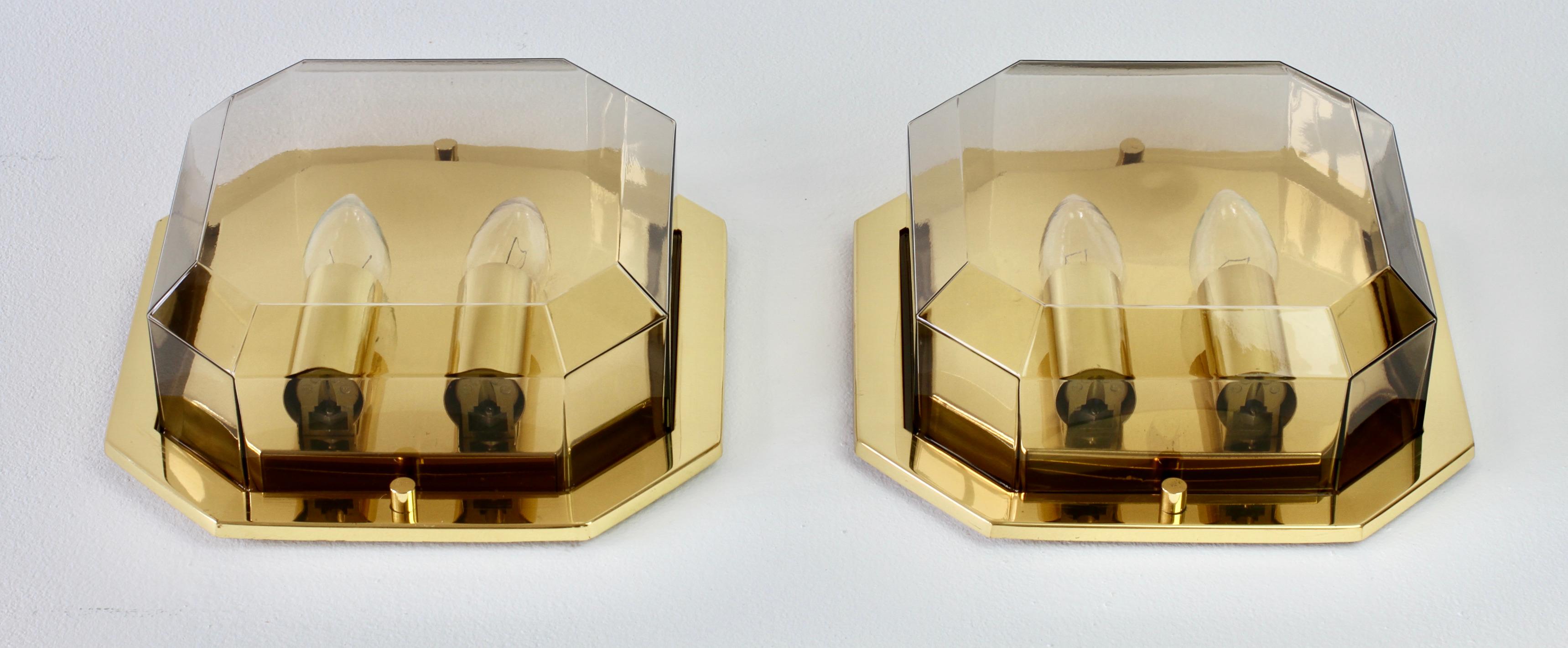 Mid-Century Modern Pair of Geometric Smoked Topaz Glass and Brass Wall Lights by Limburg circa 1980 For Sale