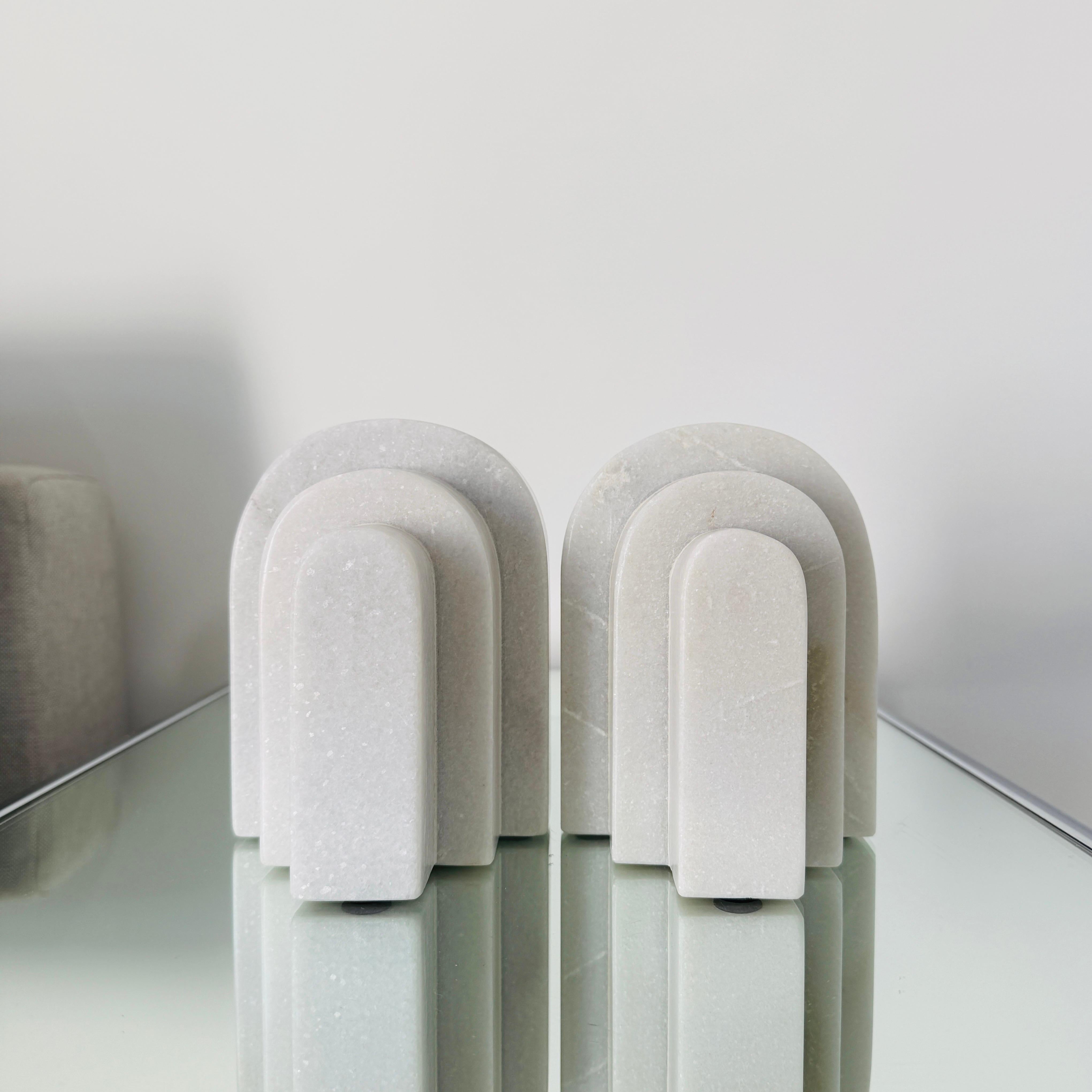 Post-Modern Pair of Geometric White Marble Bookends For Sale