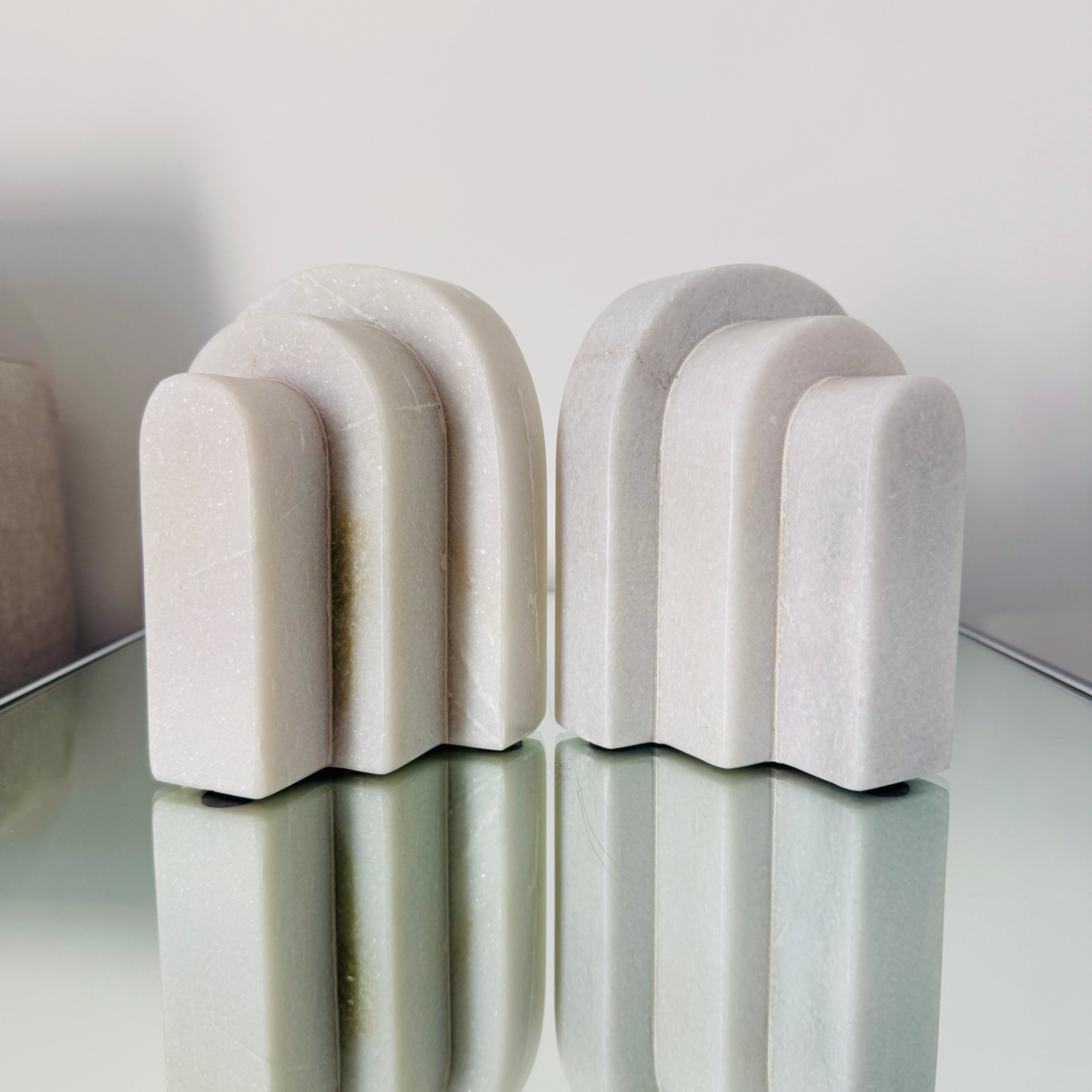Late 20th Century Pair of Geometric White Marble Bookends For Sale