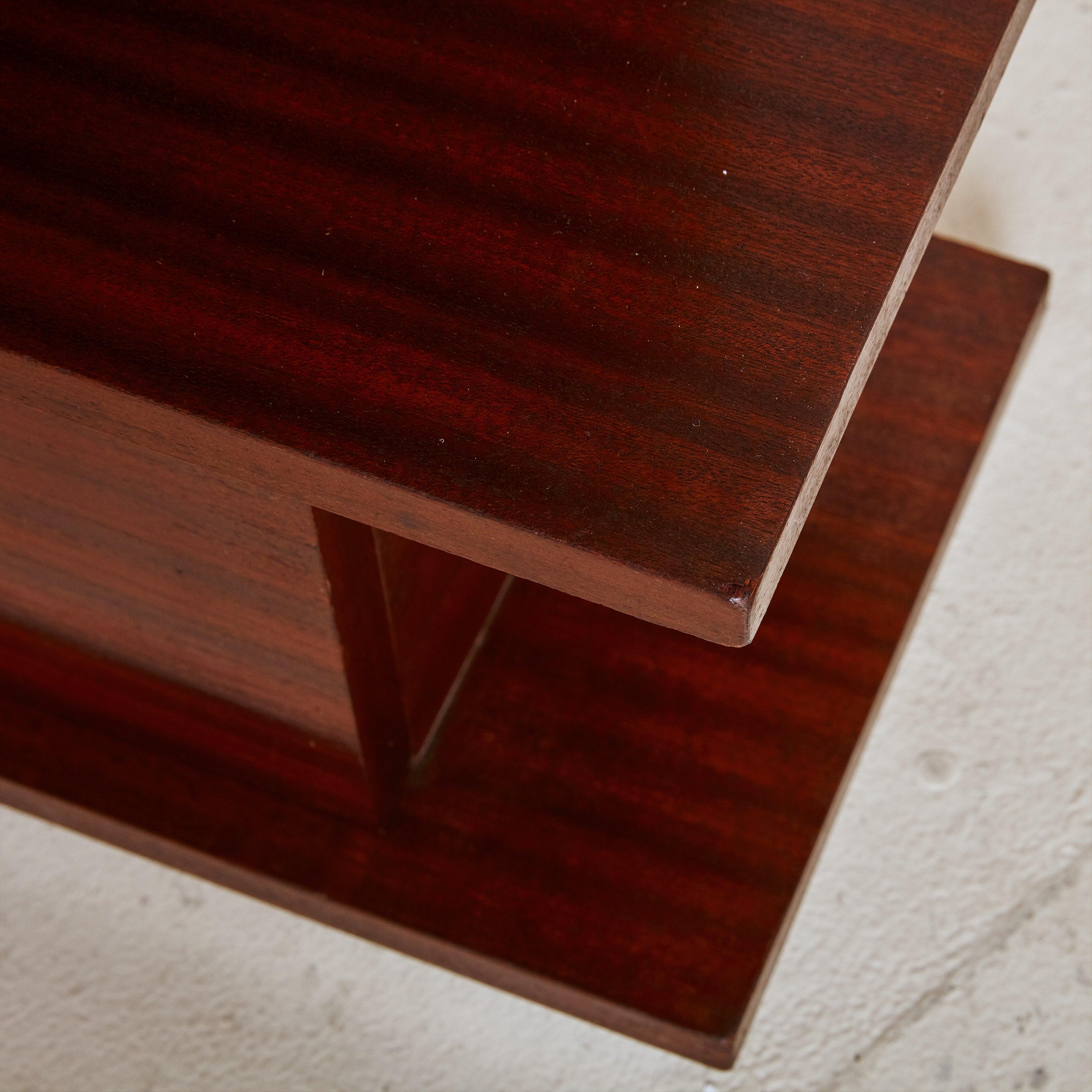 Mesa auxiliar geométrica de madera, Francia años 40 - 2 Disponibles en venta 3