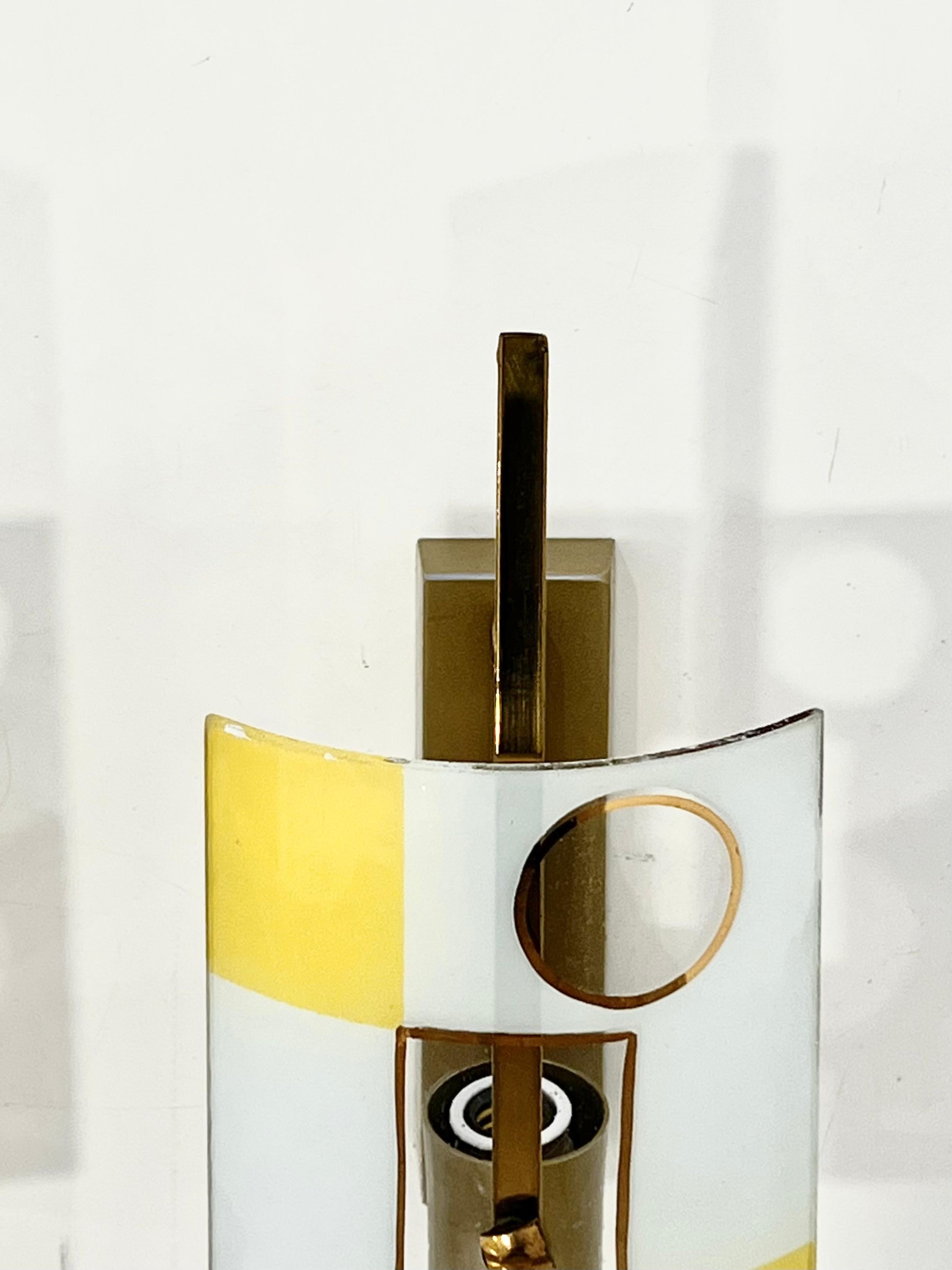 Pair of Geometrical Curved Glass Sconces For Sale 1