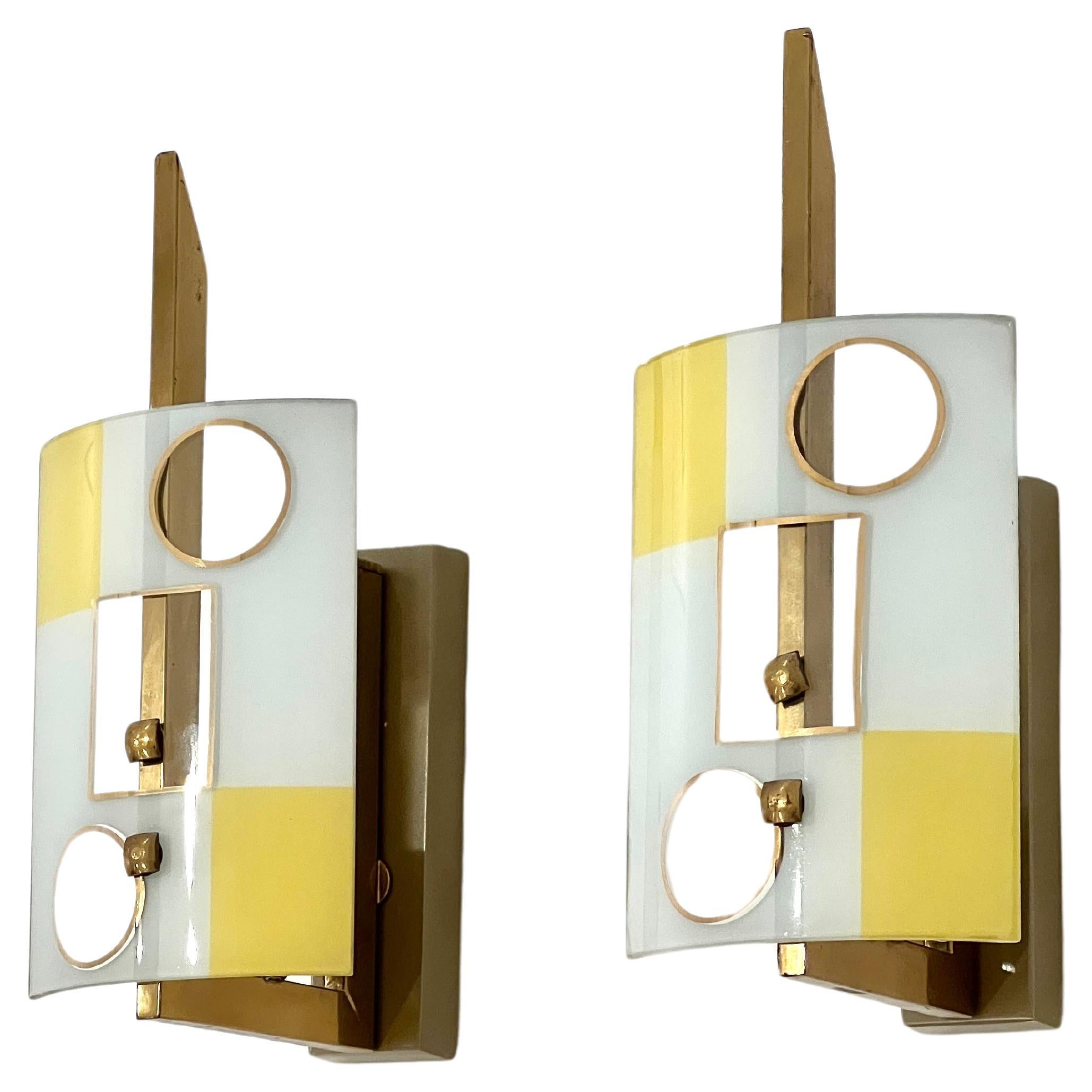 Pair of Geometrical Curved Glass Sconces For Sale