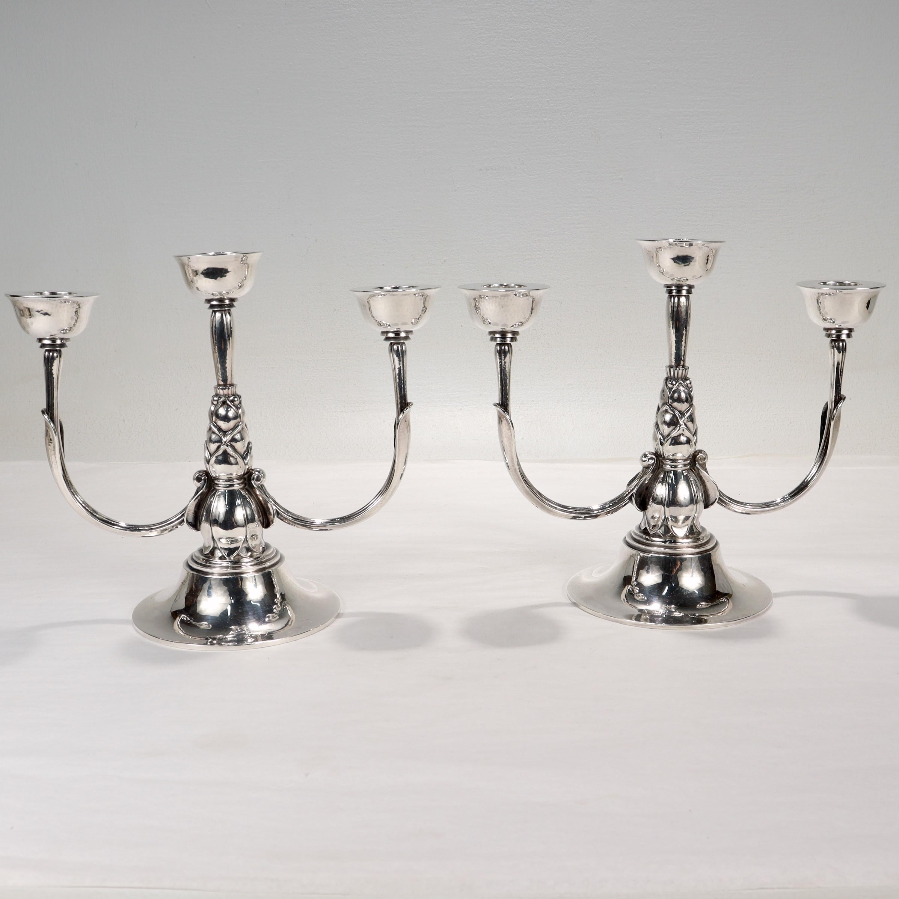 Pair of Georg Jensen Art Deco 537 C Sterling Silver Candelabra by Harald Nielsen For Sale 4