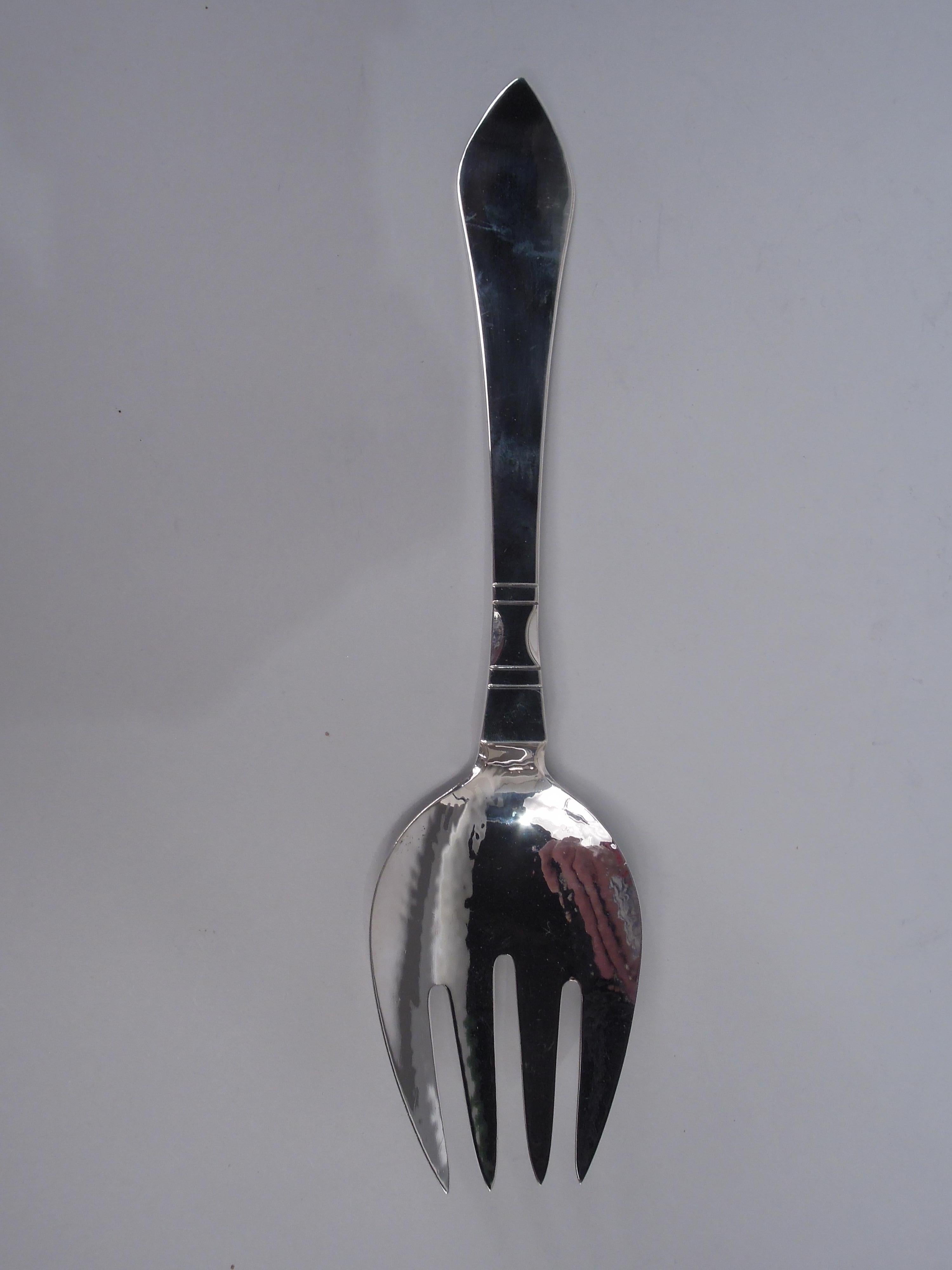 20th Century Pair of Georg Jensen Continental Danish Sterling Silver Salad Servers For Sale