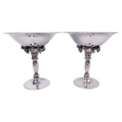 Coppia di vaschette per uva in argento danese moderno di Georg Jensen