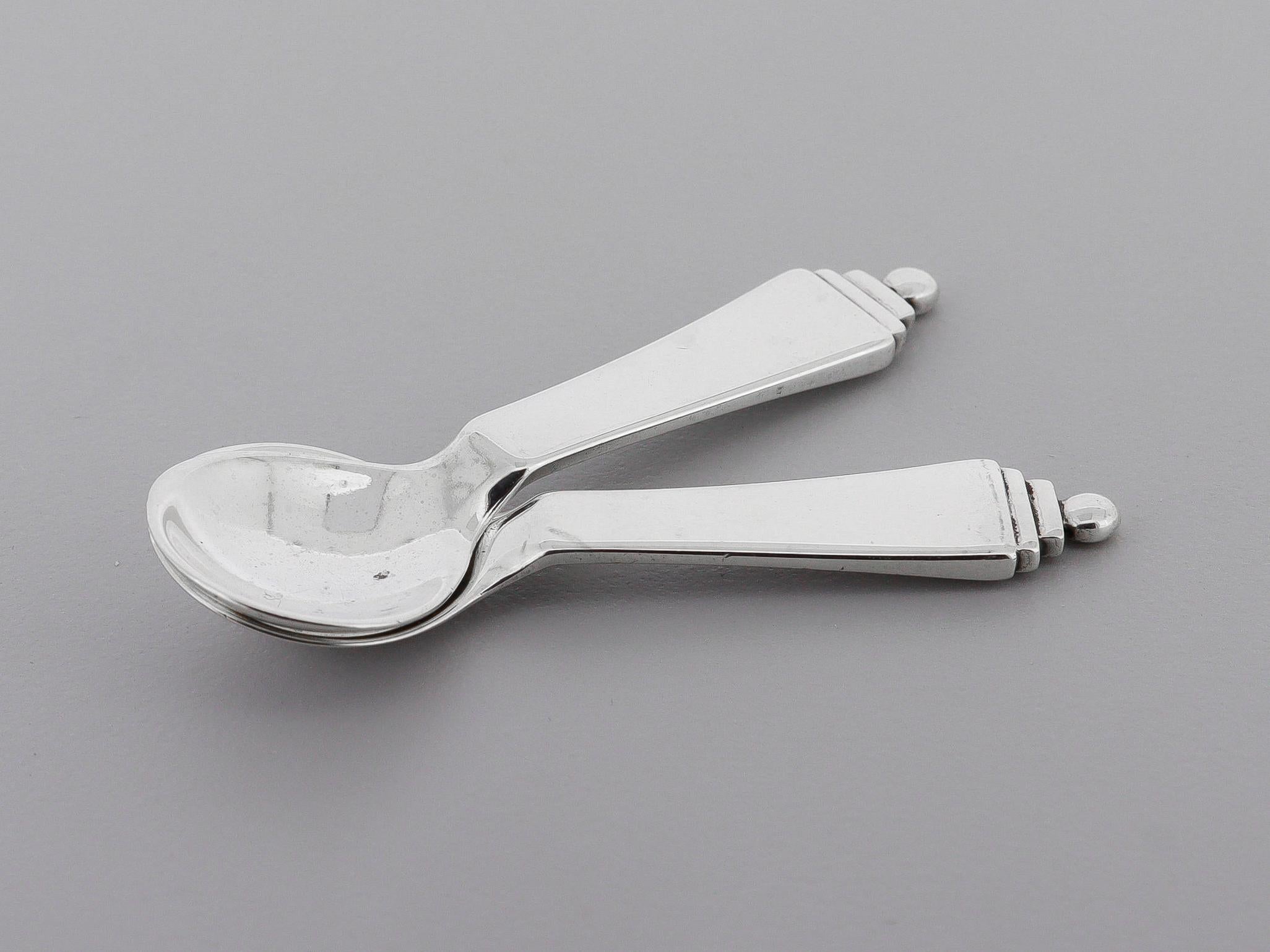Paire de cuillères à sel en argent sterling Georg Jensen Pyramide en vente 11