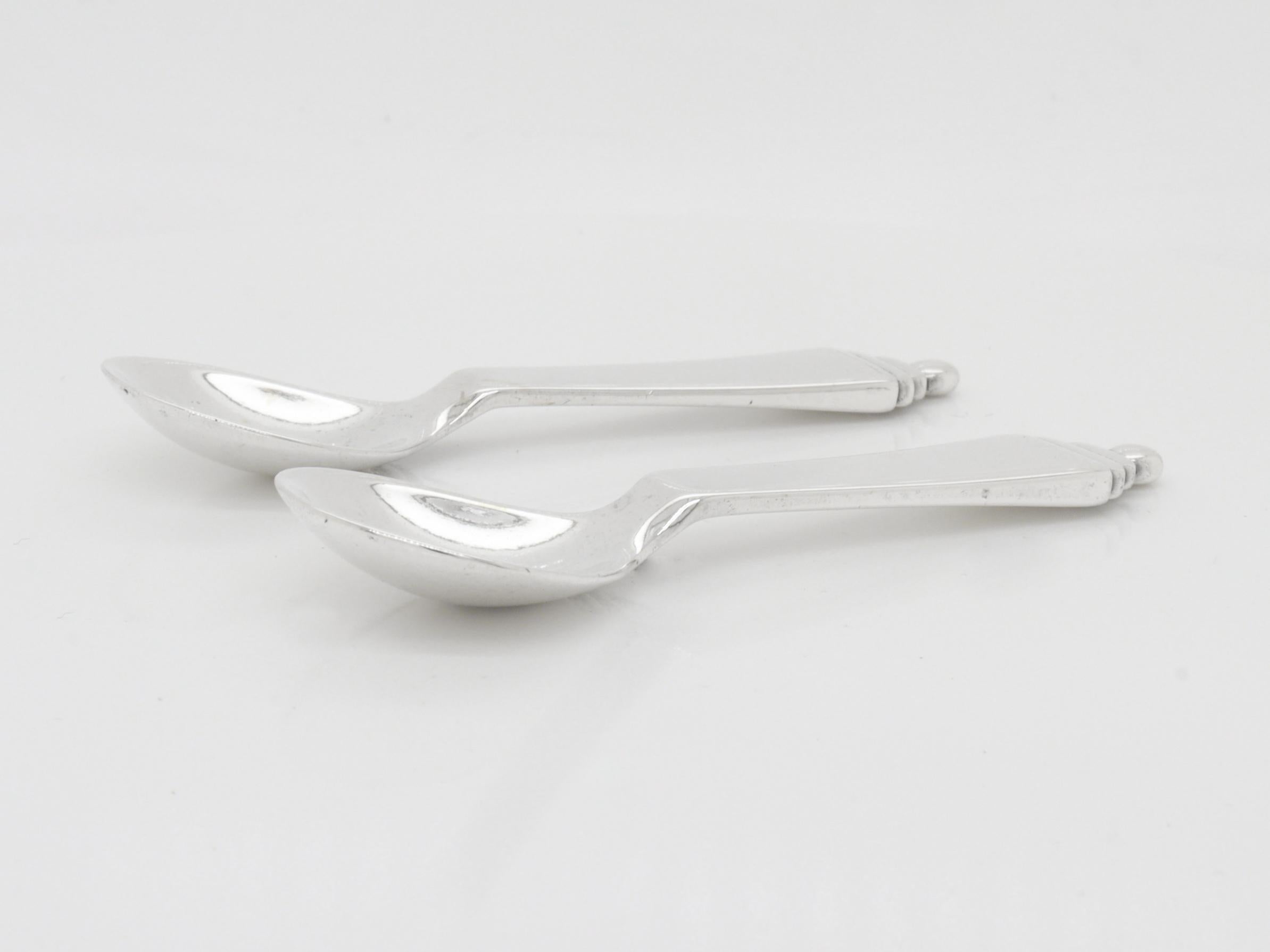 Paire de cuillères à sel en argent sterling Georg Jensen Pyramide Bon état - En vente à Philadelphia, PA