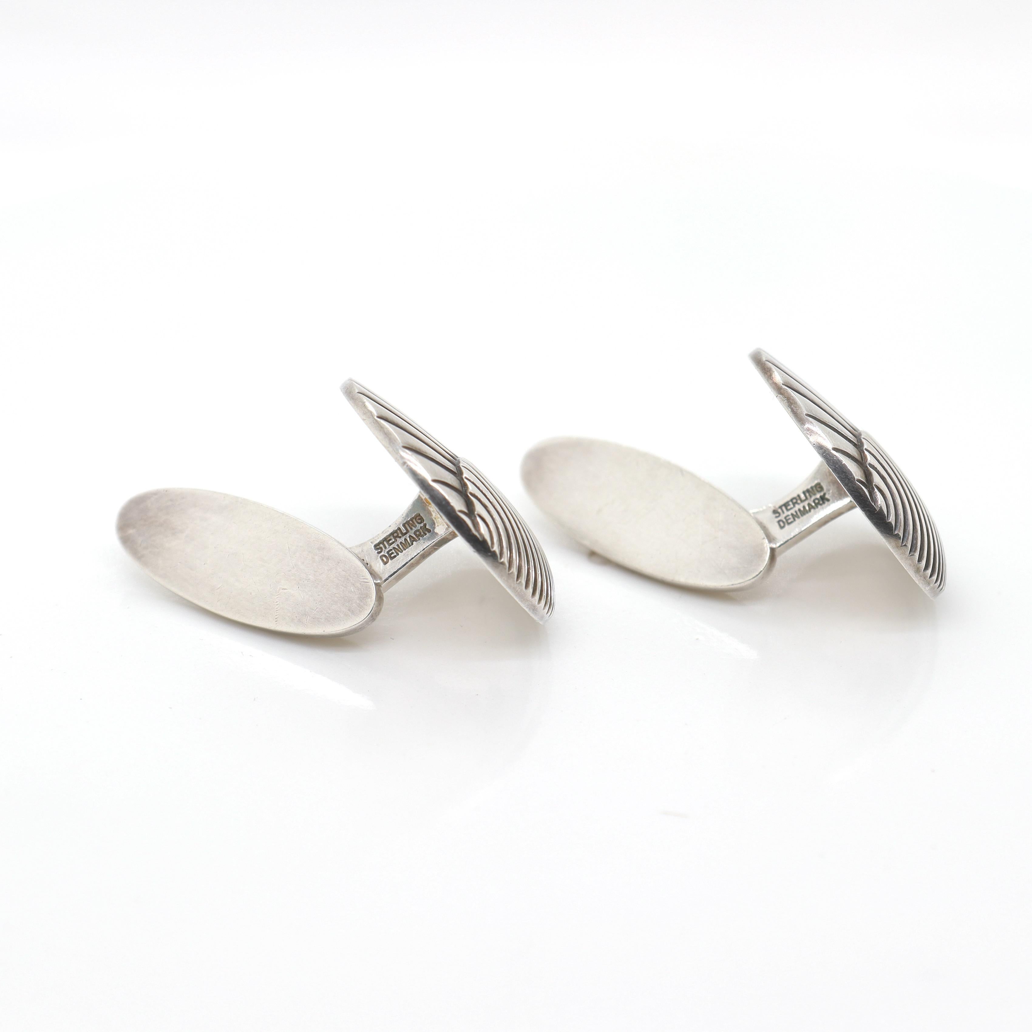 Pair of Georg Jensen Sterling Silver Sea Shell Cufflinks No. 99 In Good Condition For Sale In Philadelphia, PA