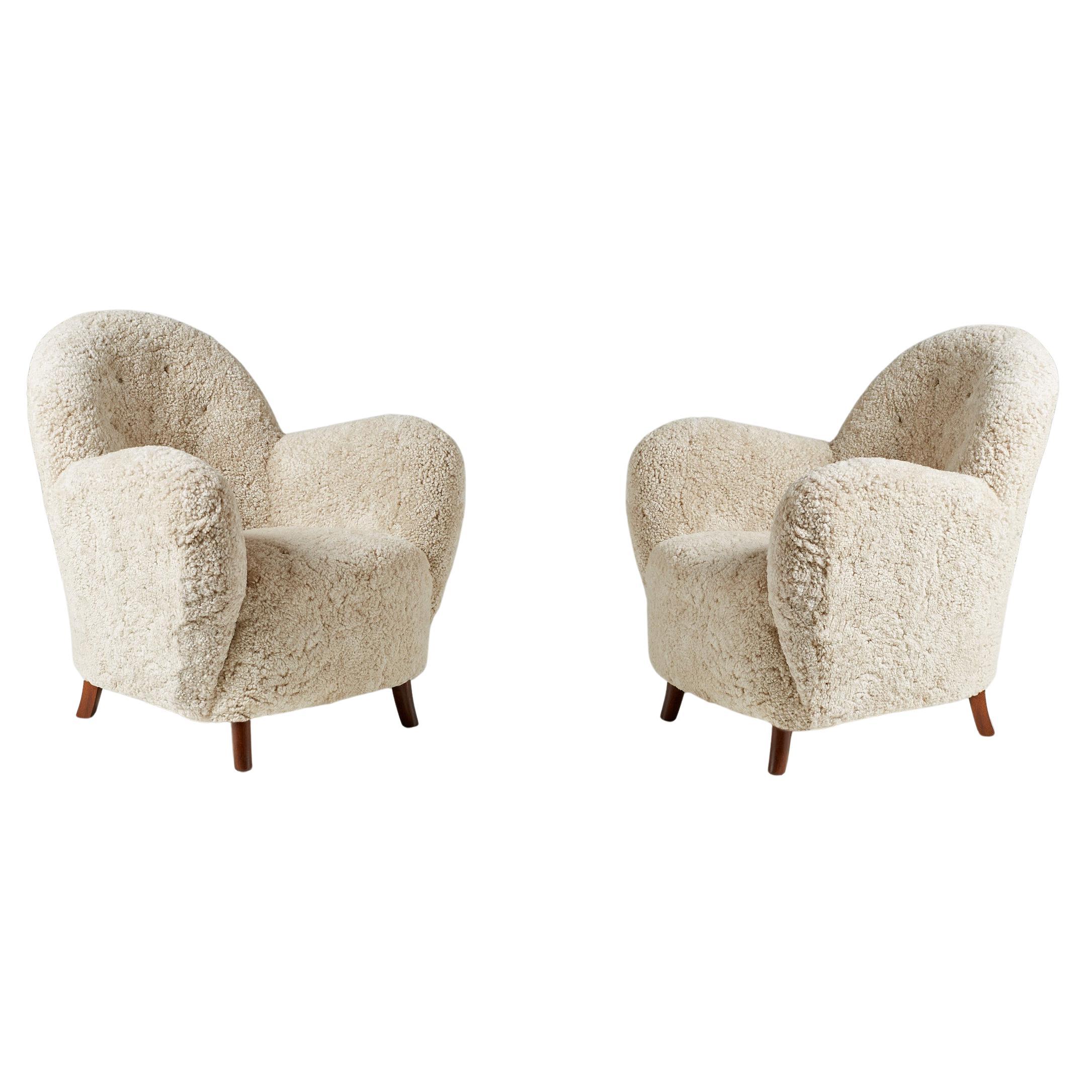 Paar Georg Kofoed 1940er Schafsfell-Lounge-Stühle