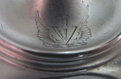 Ein Paar George II.-Kerzenständer aus Guss, hergestellt in London von William Gould im Jahr 1743