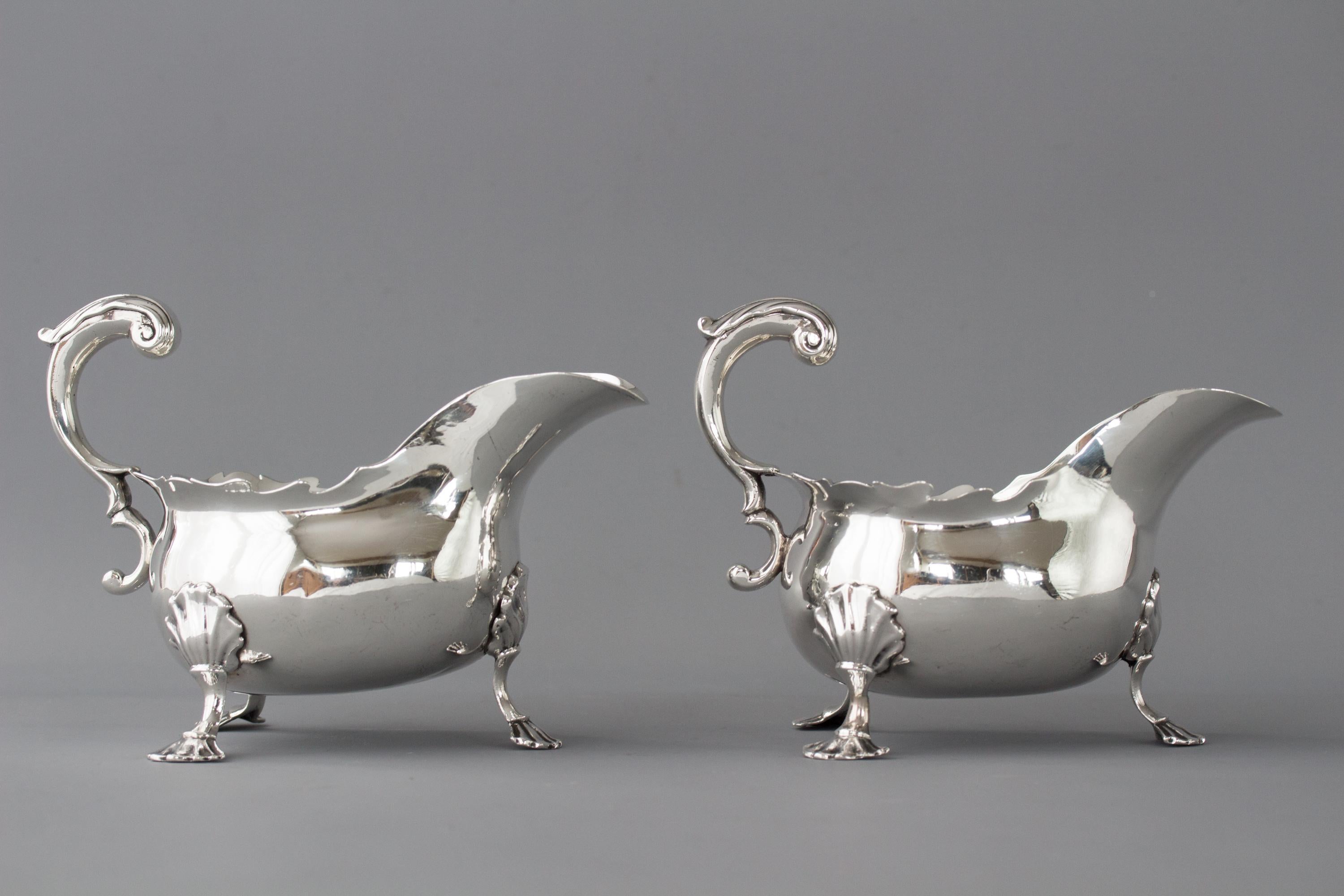 Pair of George II Silver Sauce Boats, London, 1752 6