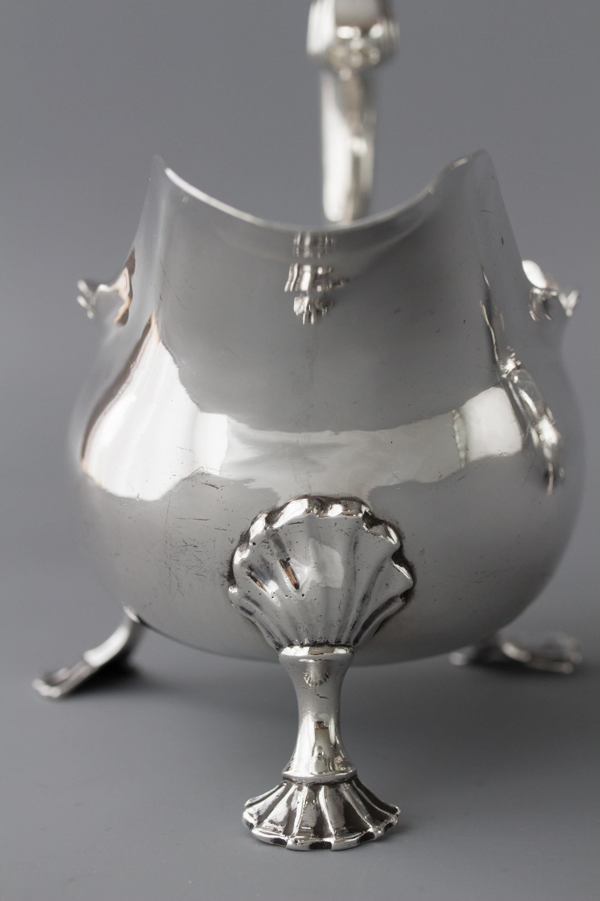 Pair of George II Silver Sauce Boats, London, 1752 12