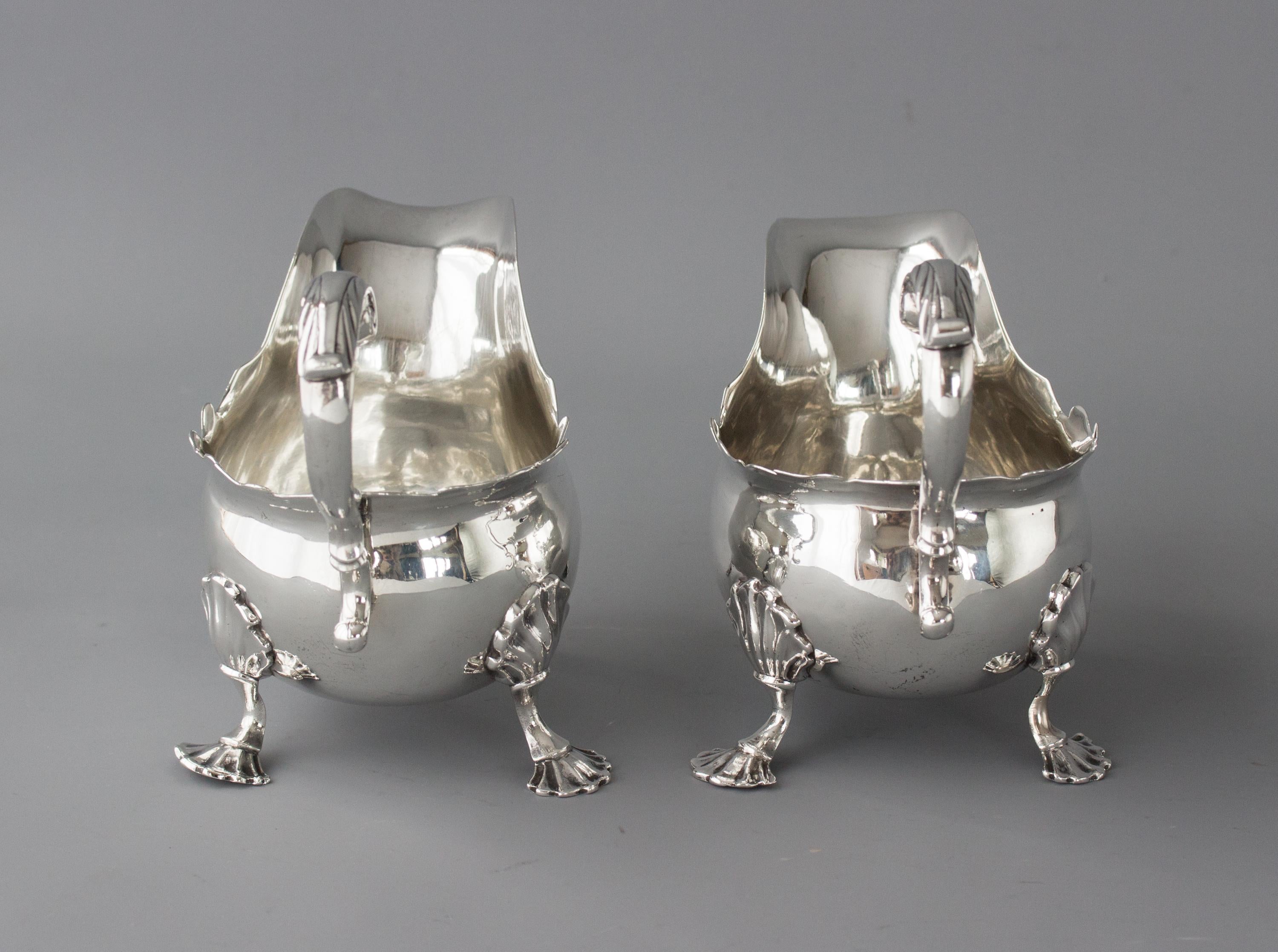 Mid-18th Century Pair of George II Silver Sauce Boats, London, 1752