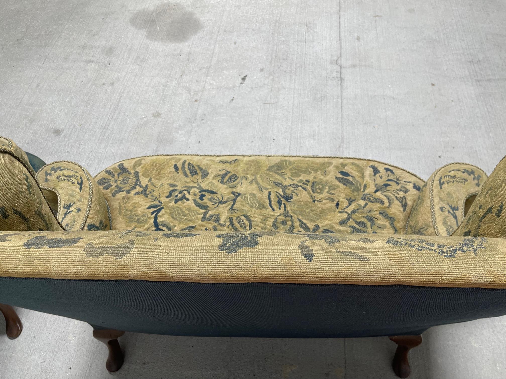 Pair of George II Style Carved Walnut Settees Needlework, 19th Century For Sale 11
