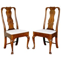 Paire de chaises d'appoint en noyer George II