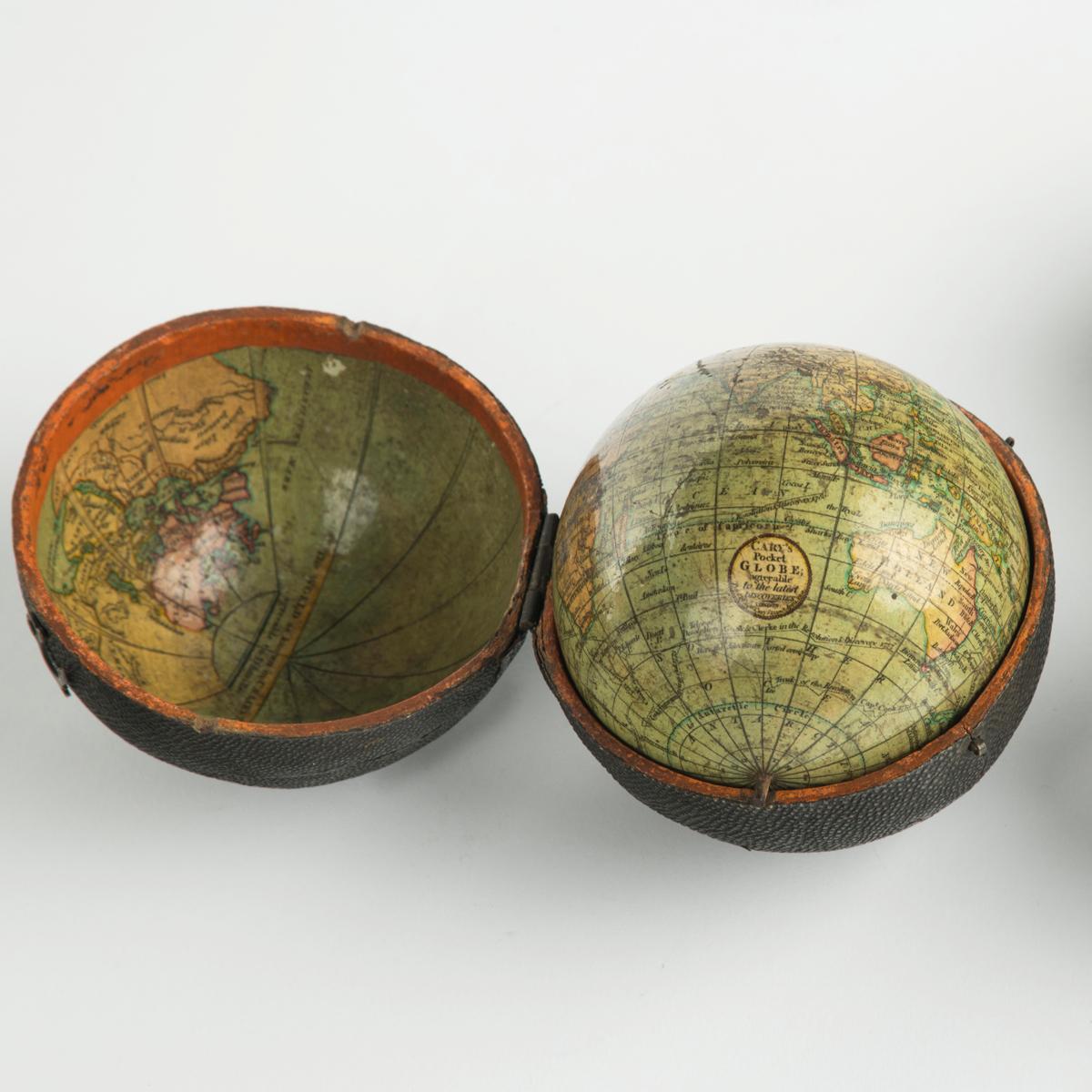 Paire de globes de poche George III de 3 pouces par J & W Cary, un daté de 1791 en vente 6