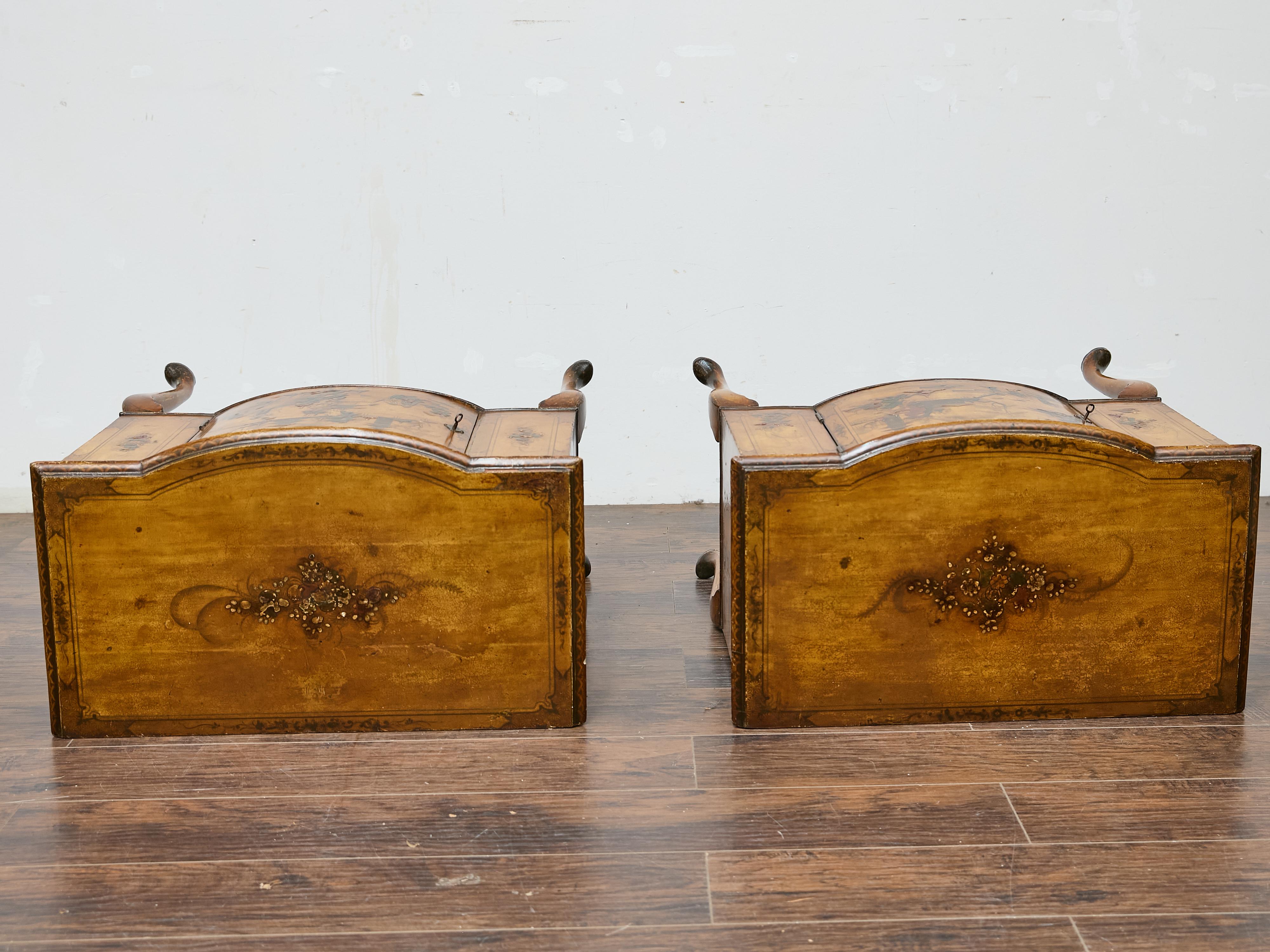 Paar Chinoiserie-Kommoden aus der Zeit von George III mit handgemalten Szenen im Angebot 10
