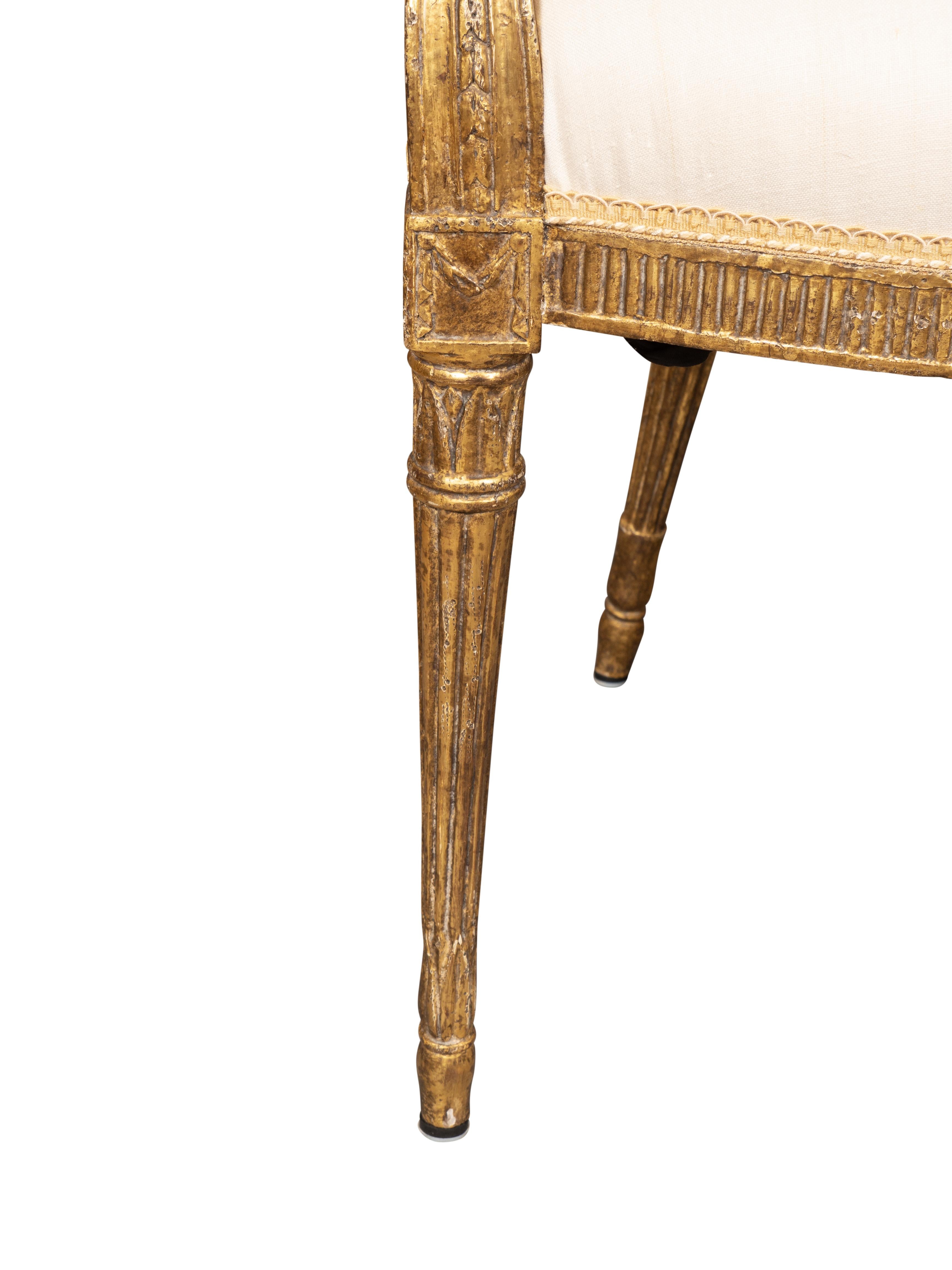 Coppia di poltrone in legno dorato di Giorgio III in vendita 6