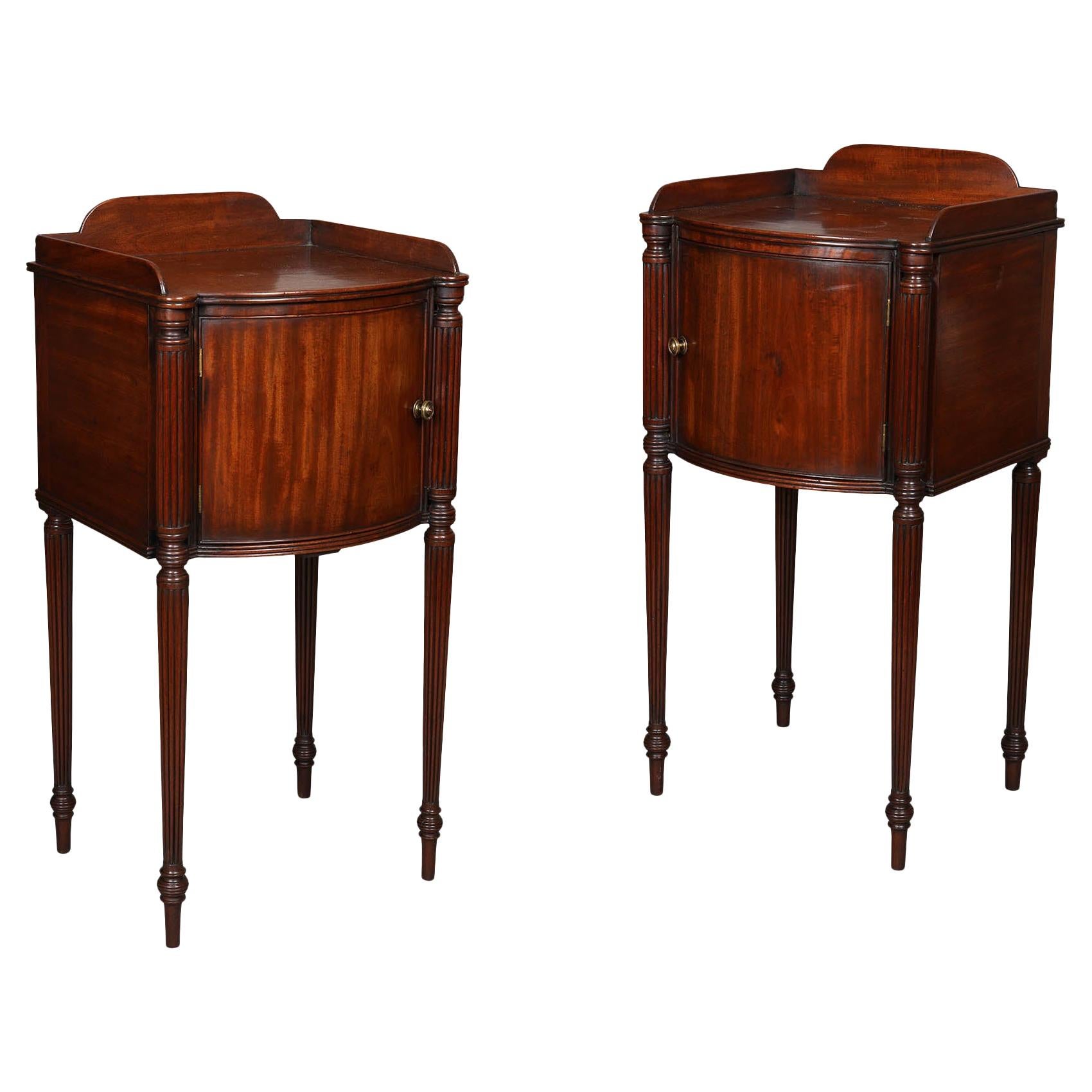Pair of George III Mahogany Bedside Cabinet Nightstands Manner of Gillows