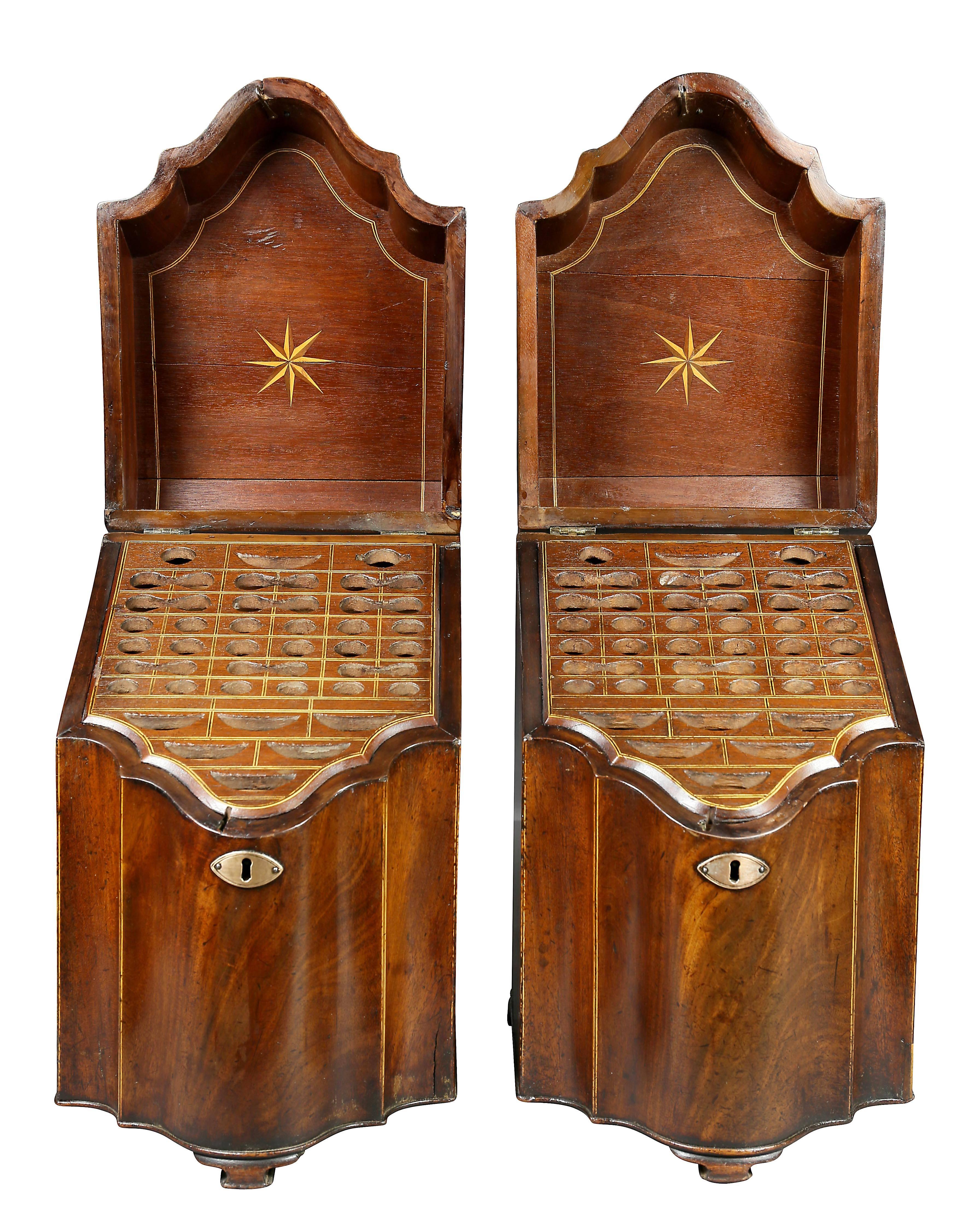 Pair of George III Mahogany Cutlery Boxes In Good Condition In Essex, MA