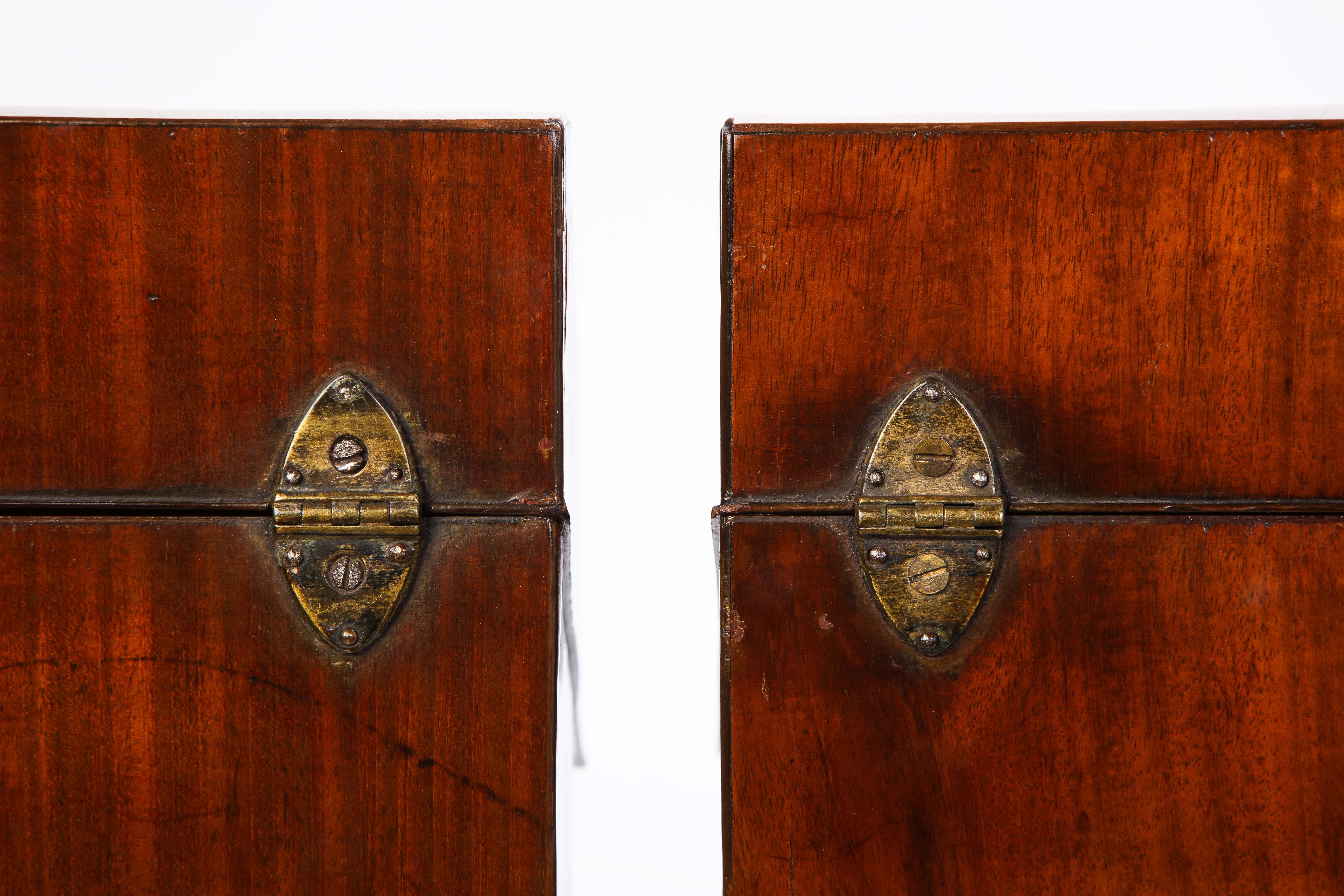 Pair of George III Mahogany Cutlery Boxes, Late 18th Century 2