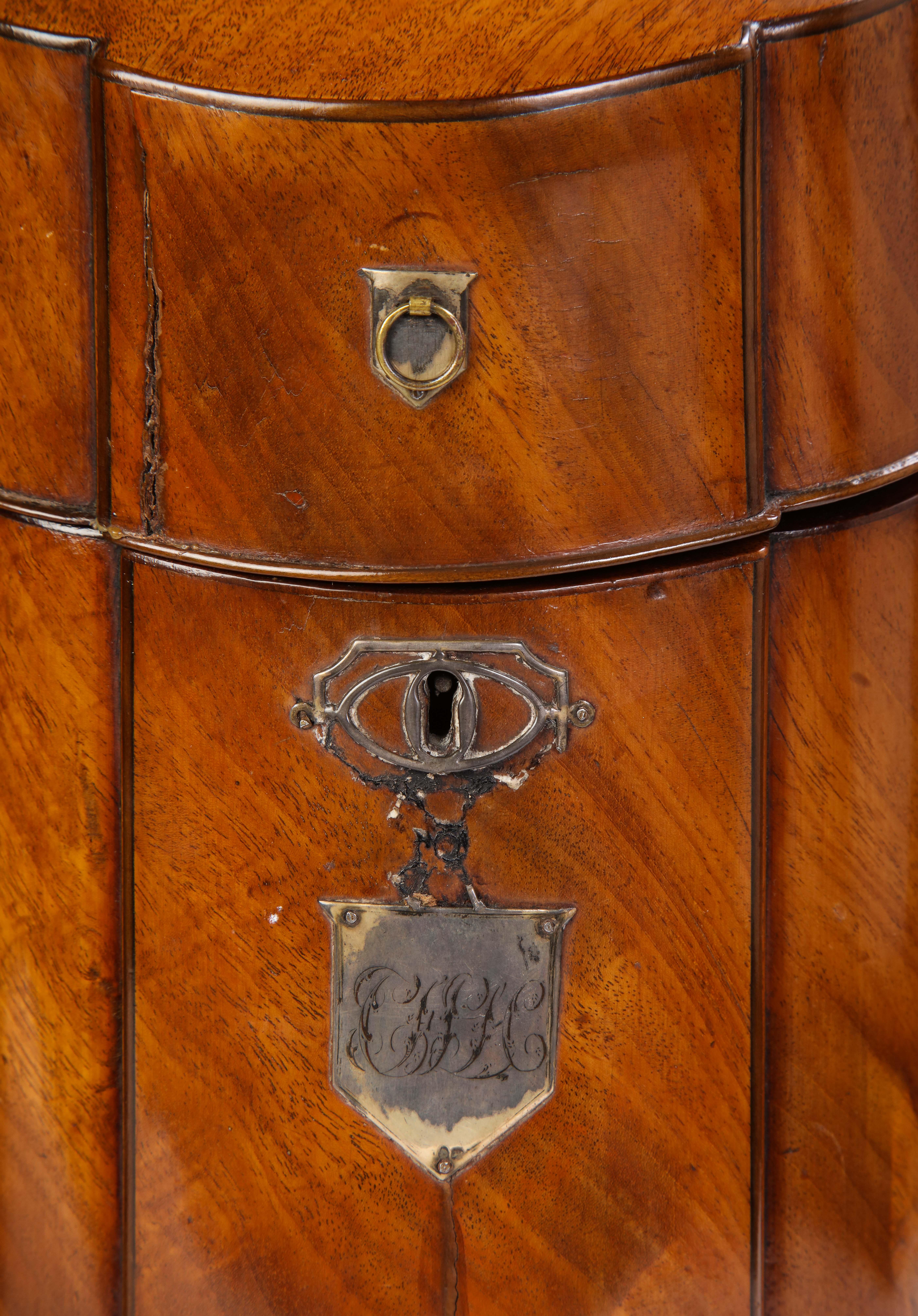 Pair of George III Mahogany Cutlery Boxes, Late 18th Century 6