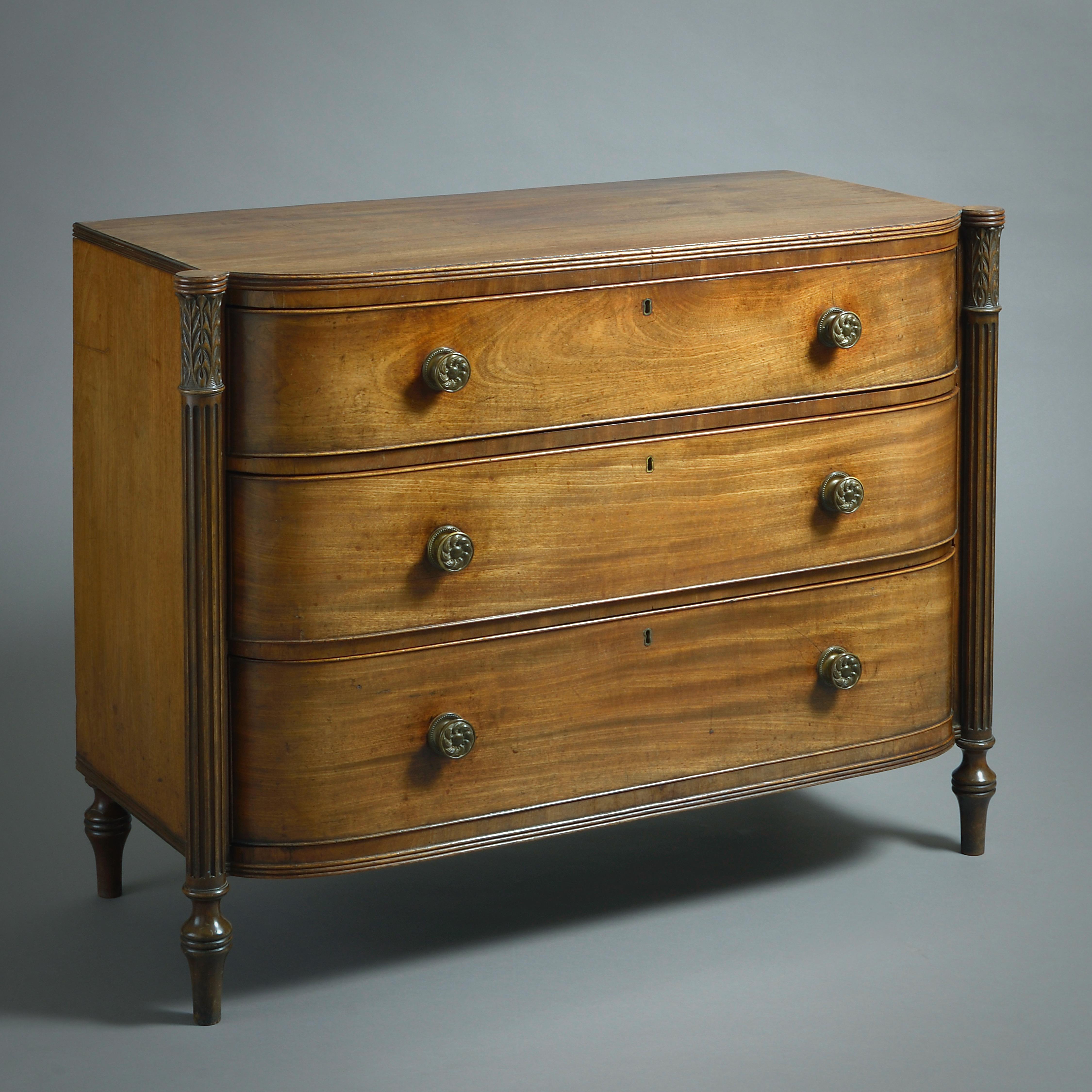 Pair of George III Mahogany D-Shaped Commodes In Good Condition For Sale In London, GB