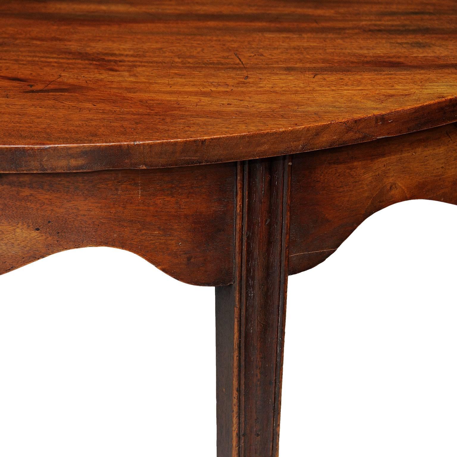 Late 18th Century Pair of George III Mahogany Demilune Side Tables, circa 1780 For Sale