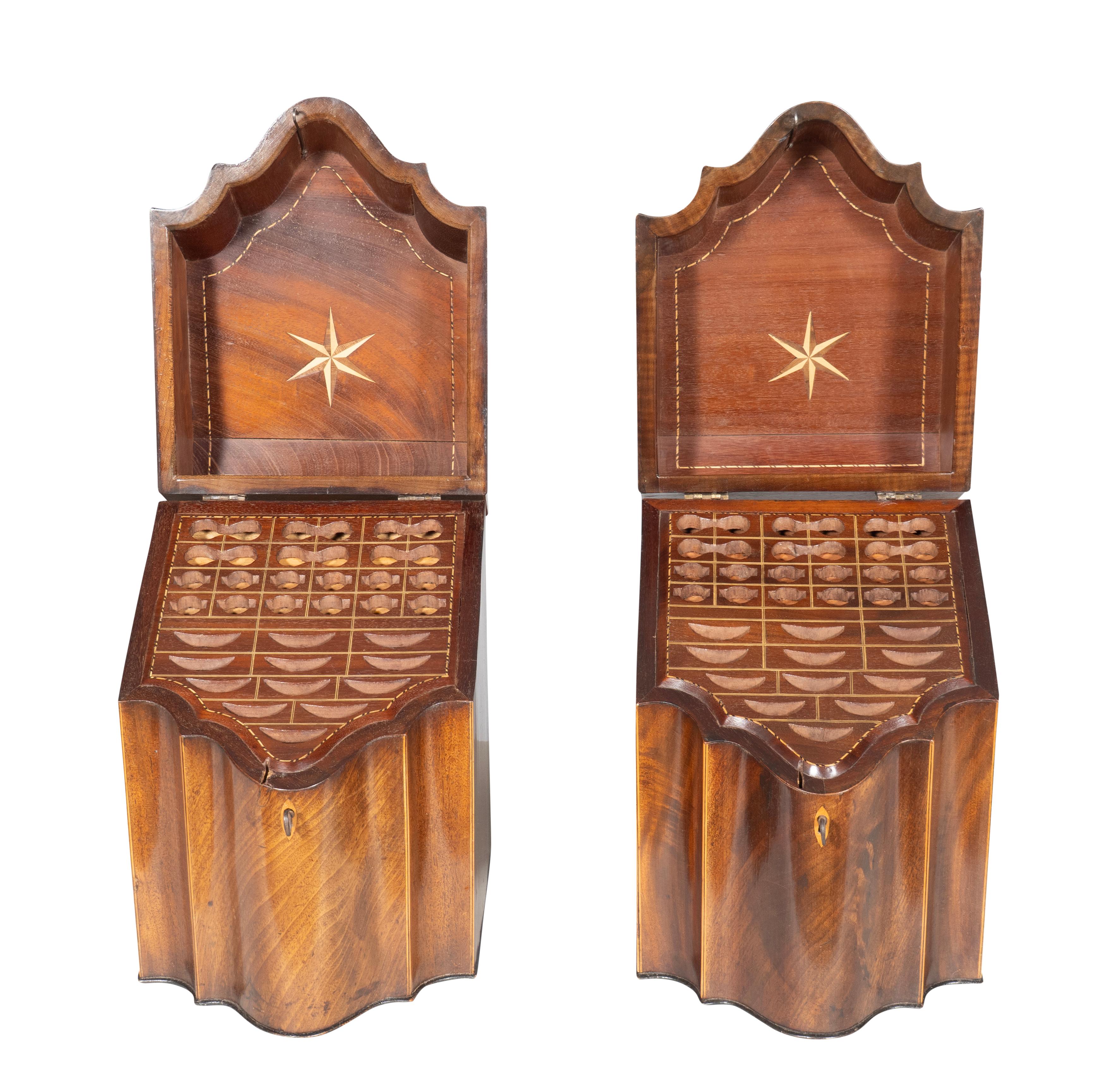 Pair Of George III Mahogany Knifeboxes In Good Condition For Sale In Essex, MA