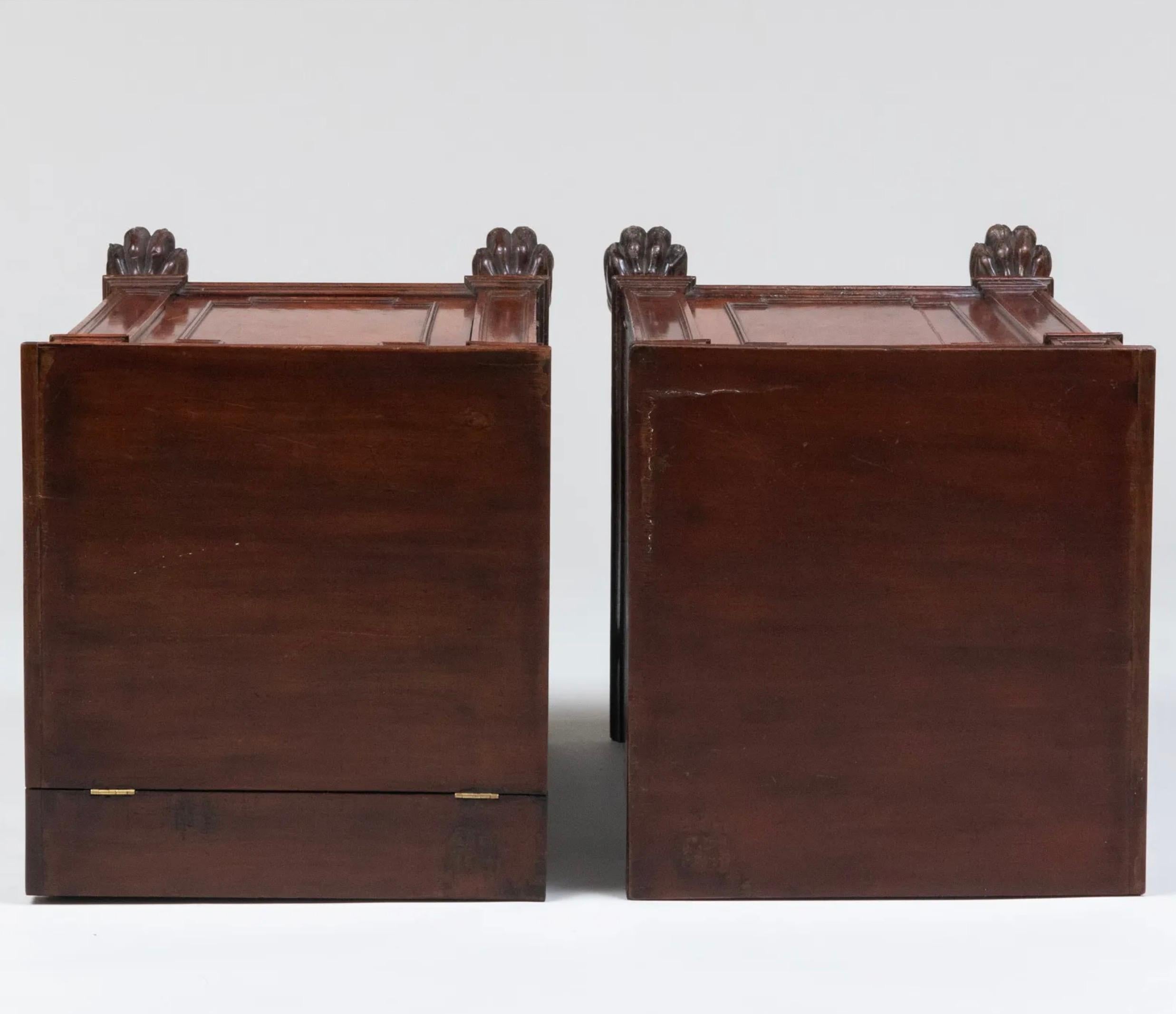Pair of George III Mahogany Pedestal Cabinets For Sale 7