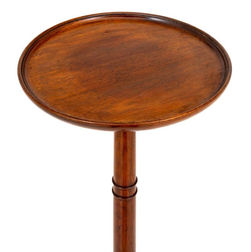 Paire de torchères en acajou George III État moyen - En vente à Astoria, NY