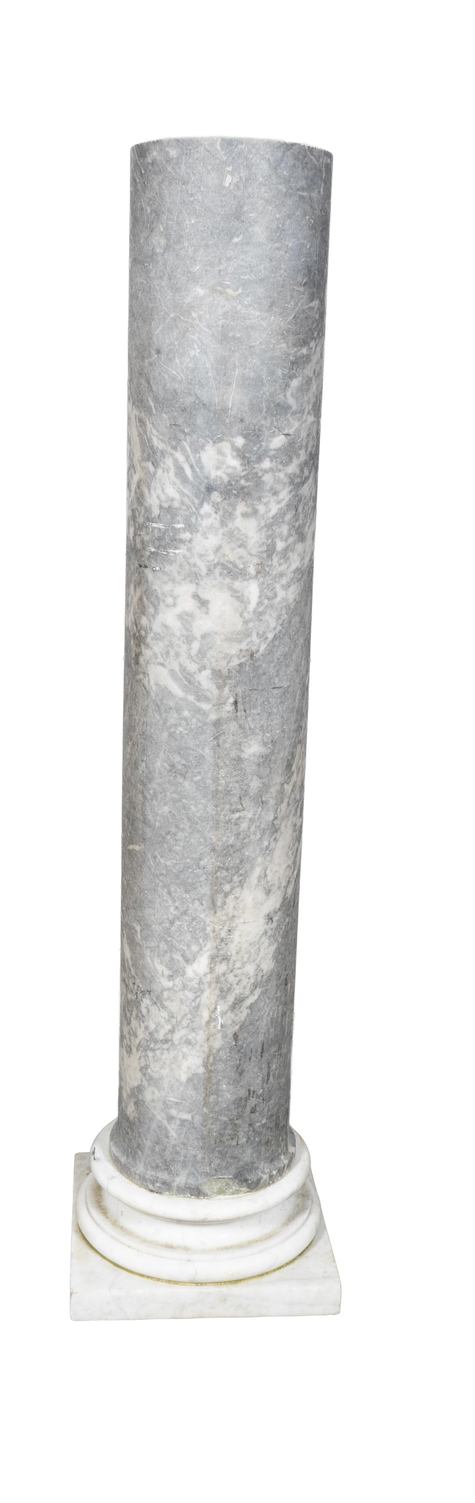 Paar Marmorsockel aus George III. (Europäisch) im Angebot
