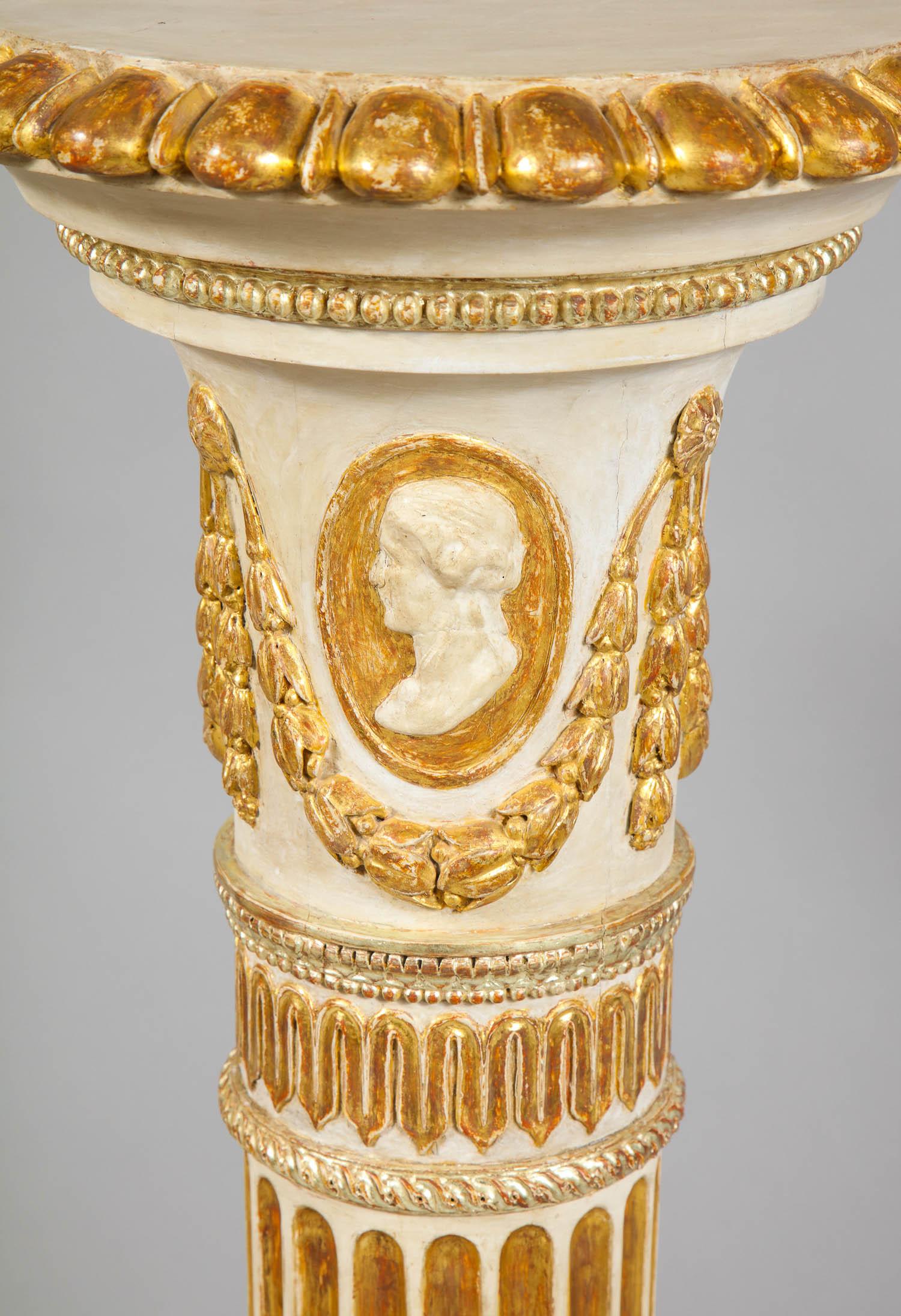 Pair of George III Painted and Giltwood Pedestals For Sale 9