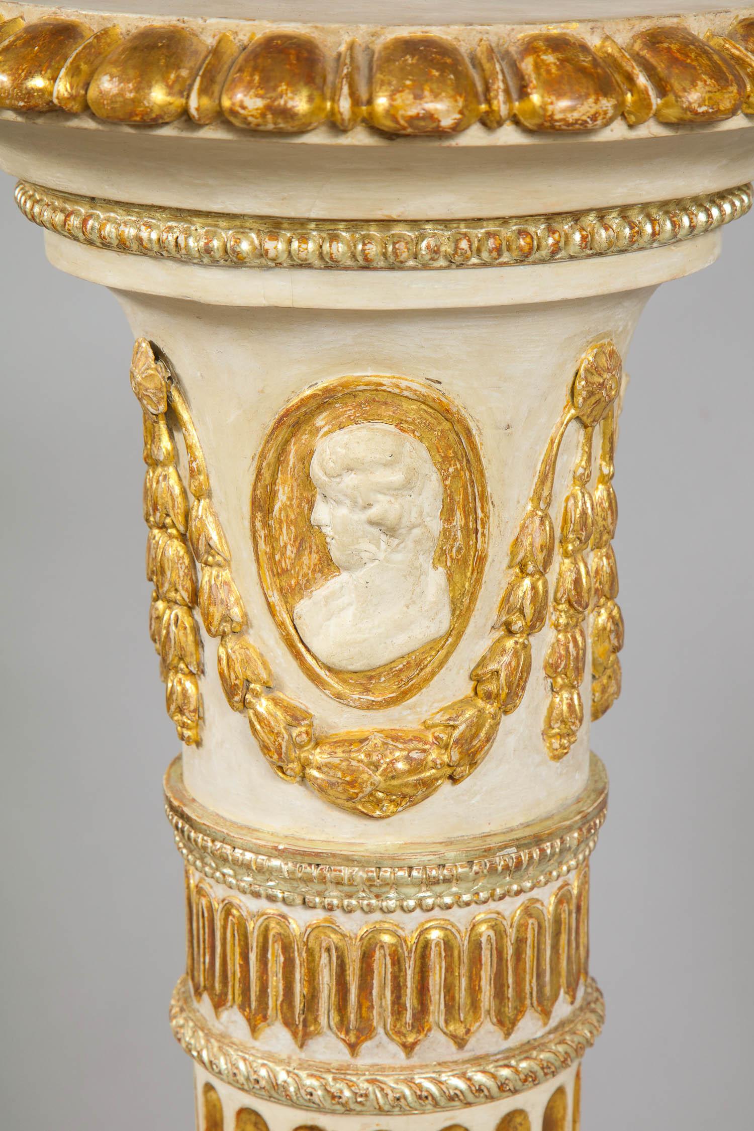 Pair of George III Painted and Giltwood Pedestals For Sale 13