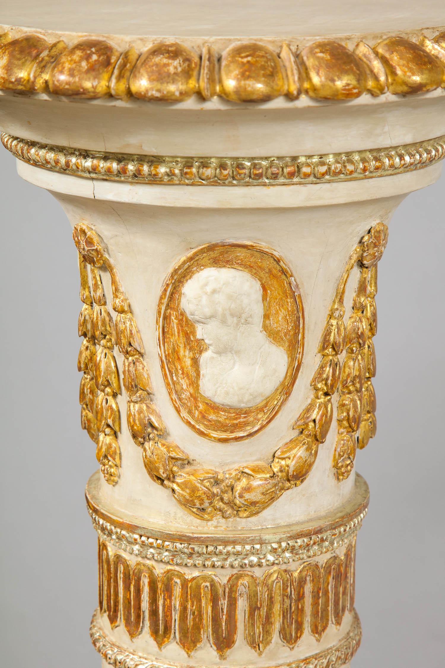 Pair of George III Painted and Giltwood Pedestals For Sale 14