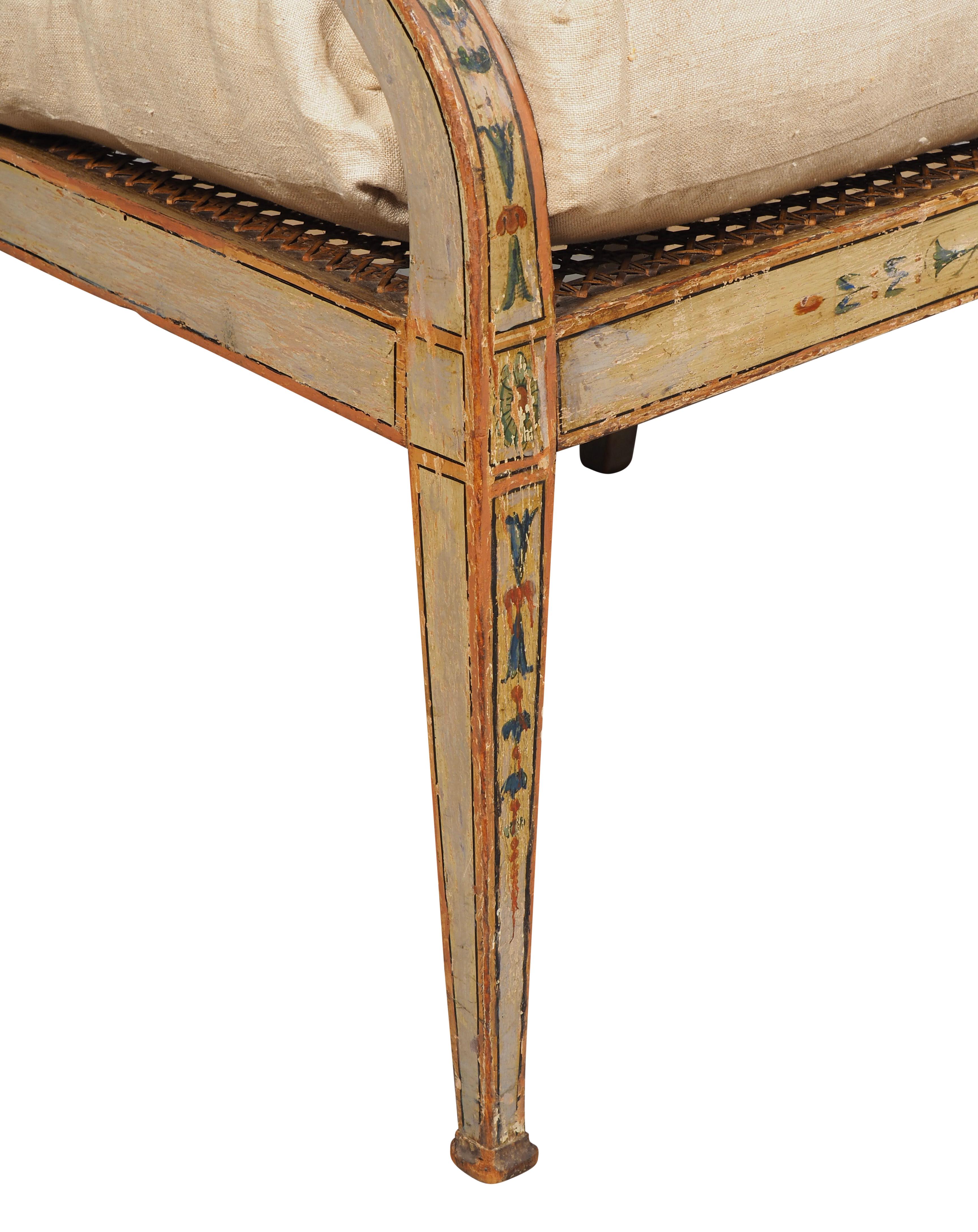 Paire de fauteuils peints George III en vente 8
