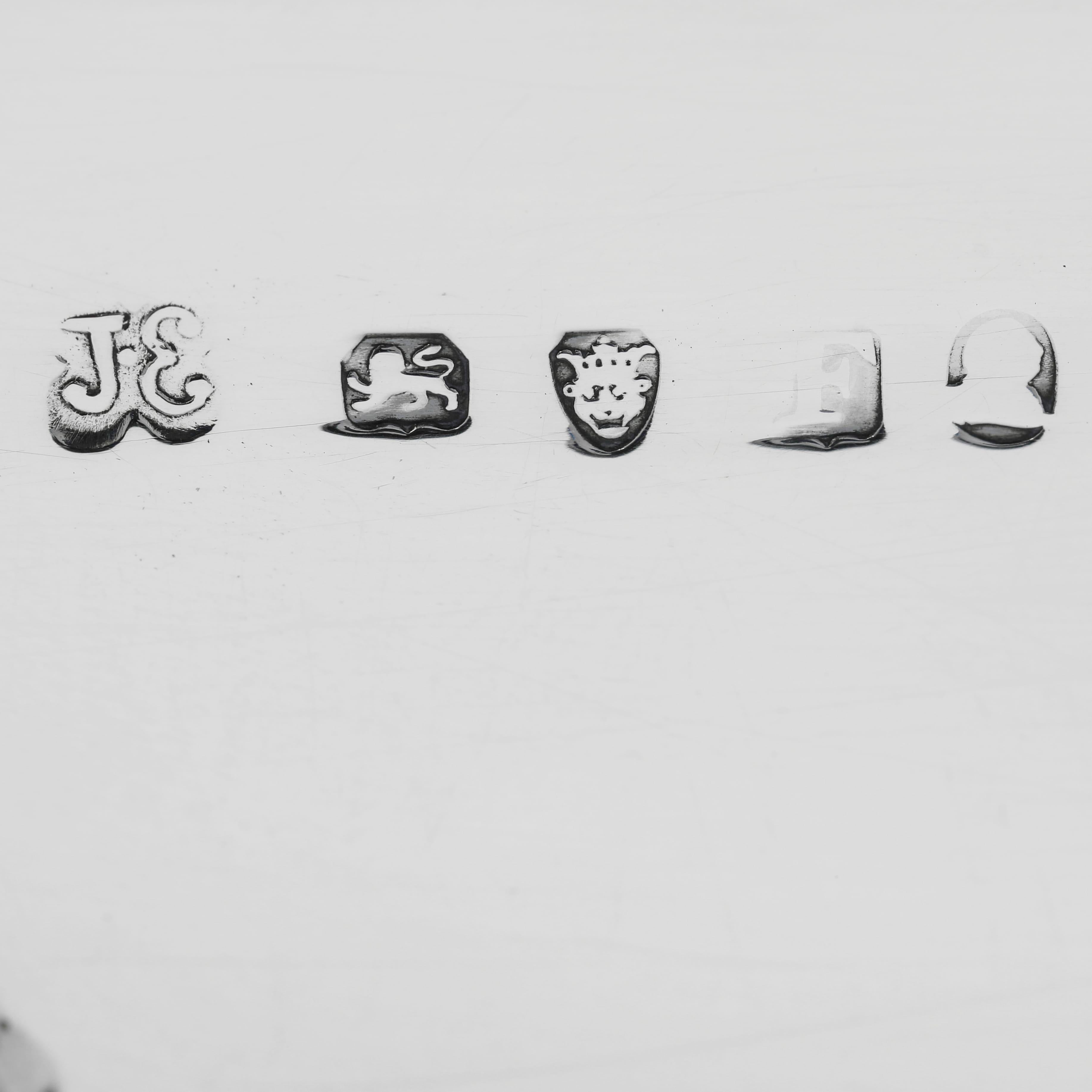 Paire de soupières à sauce en argent massif d'époque George III, fabriquées en 1801 en vente 2